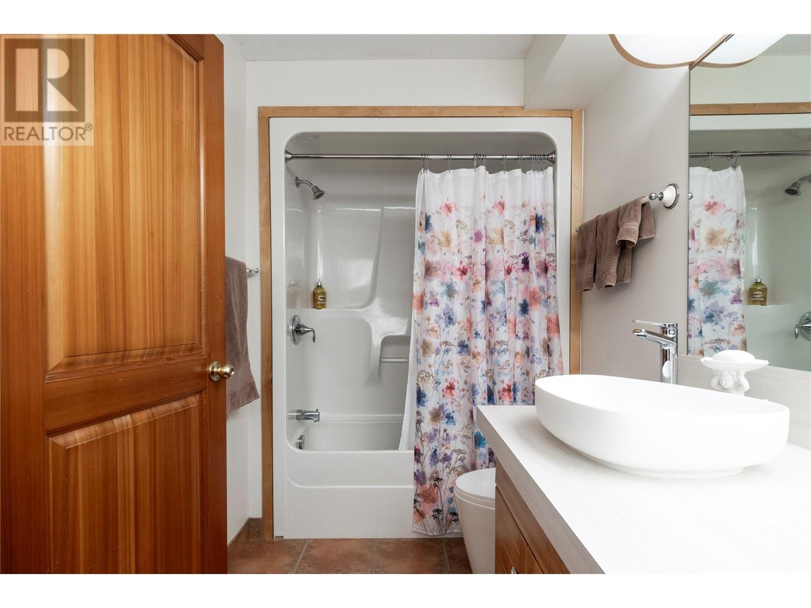 3755 White Lake Road, Tappen, British Columbia  V0E 2W0 - Photo 65 - 10306065