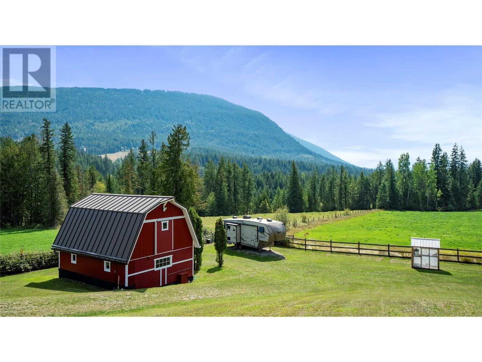 3755 White Lake Road, Tappen, British Columbia  V0E 2W0 - Photo 7 - 10306065