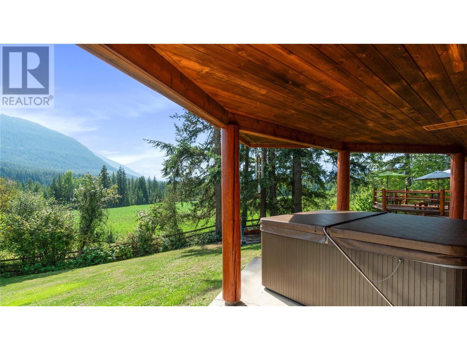 3755 White Lake Road, Tappen, British Columbia  V0E 2W0 - Photo 86 - 10306065