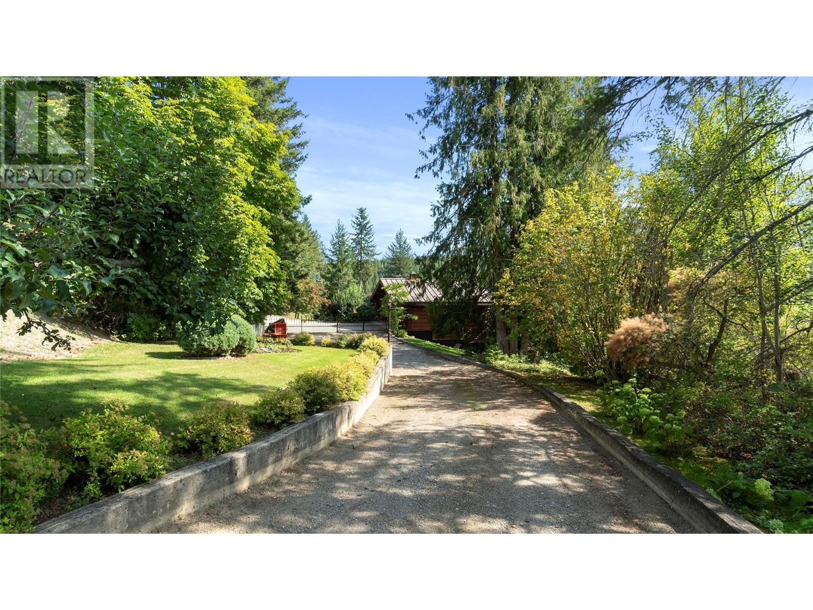 3755 White Lake Road, Tappen, British Columbia  V0E 2W0 - Photo 9 - 10306065