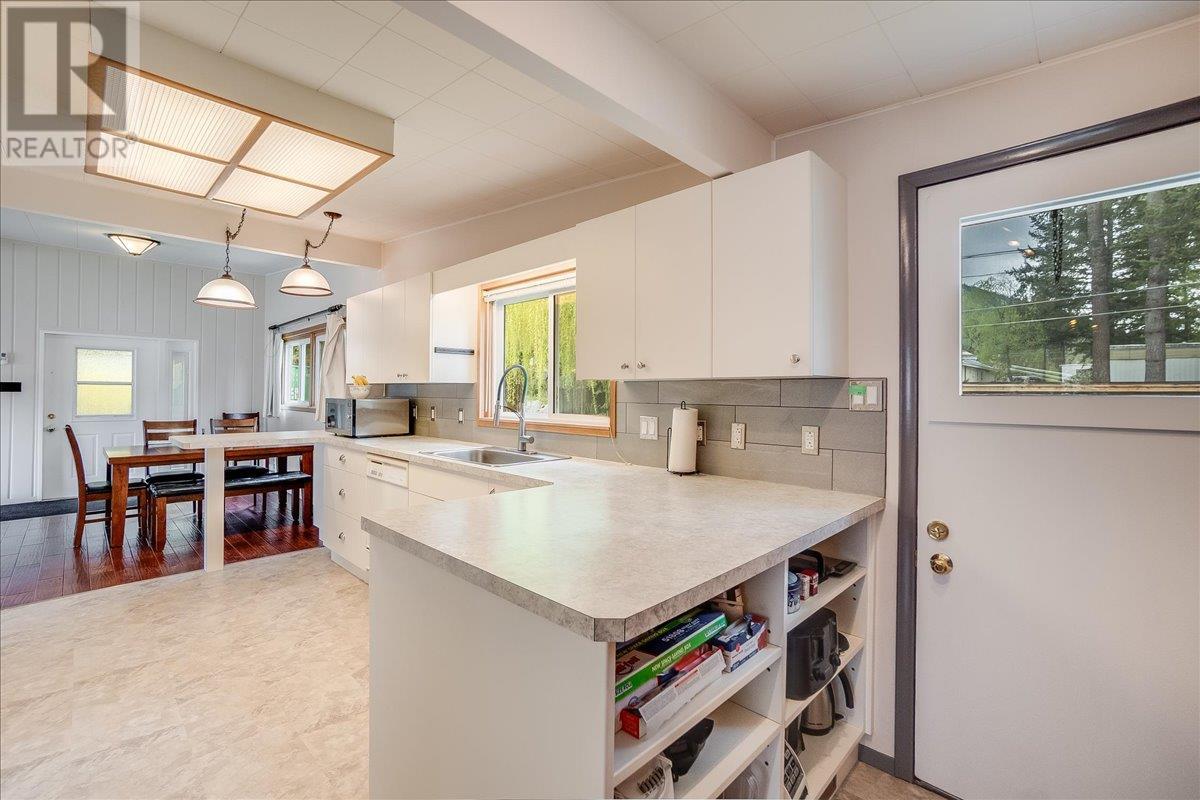 1402 Crease Avenue, Nelson, British Columbia  V1L 1A2 - Photo 20 - 10345591