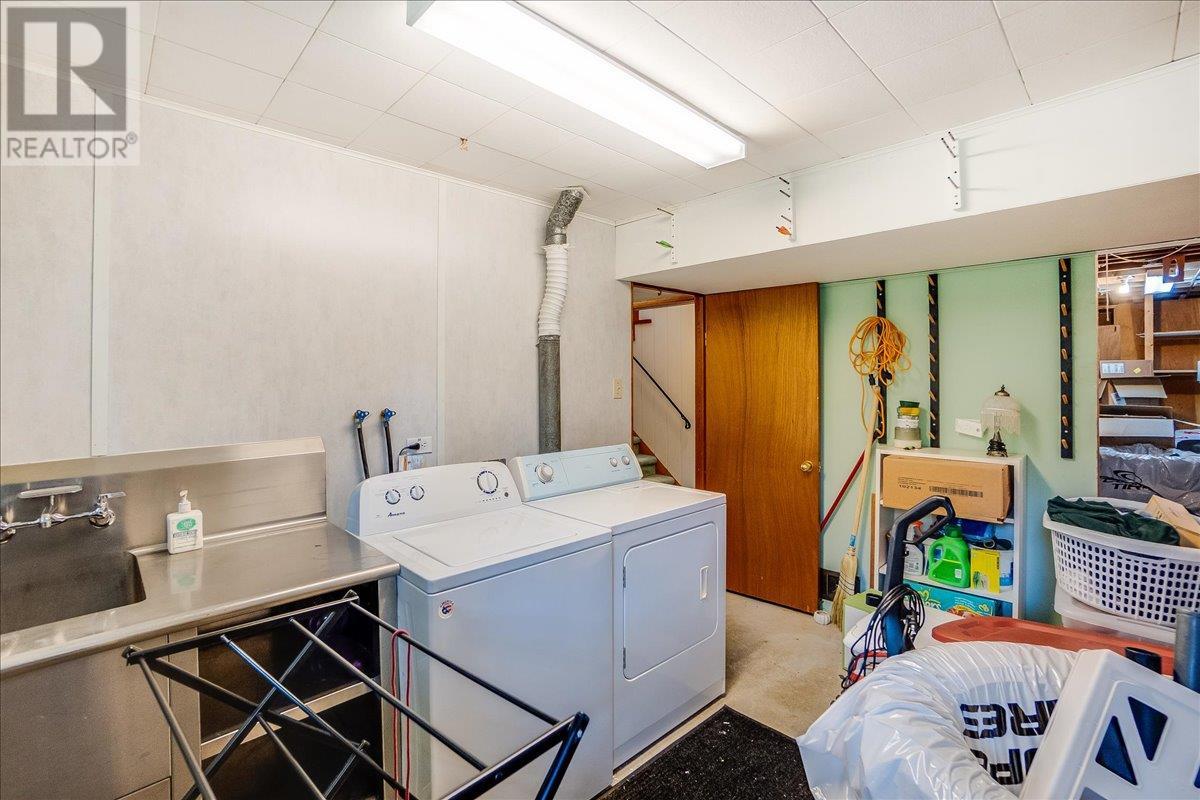1402 Crease Avenue, Nelson, British Columbia  V1L 1A2 - Photo 34 - 10345591