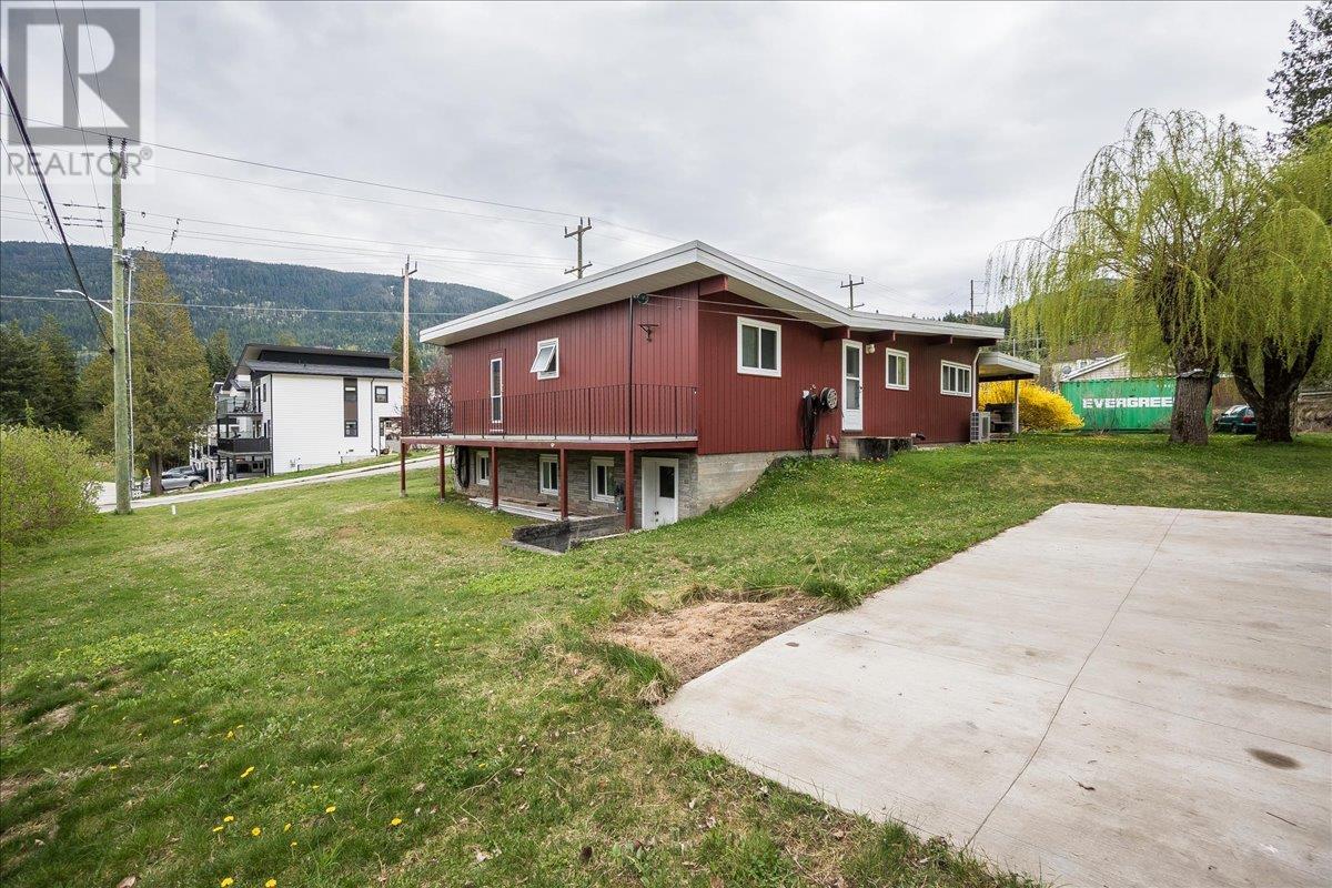 1402 Crease Avenue, Nelson, British Columbia  V1L 1A2 - Photo 41 - 10345591