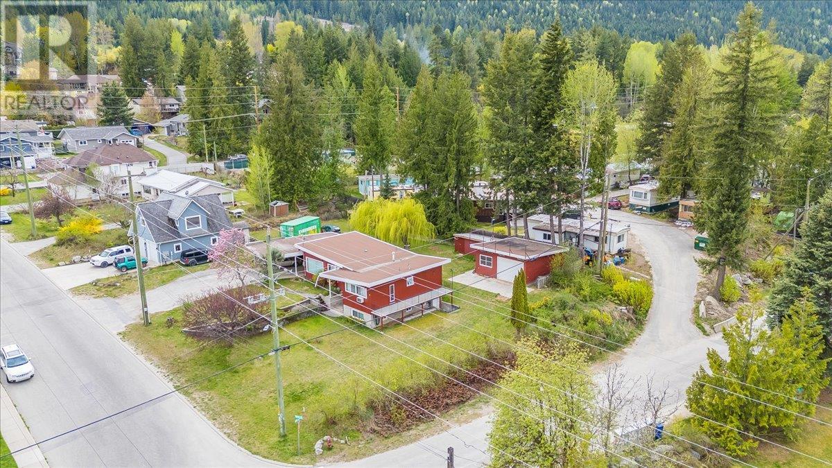 1402 Crease Avenue, Nelson, British Columbia  V1L 1A2 - Photo 5 - 10345591