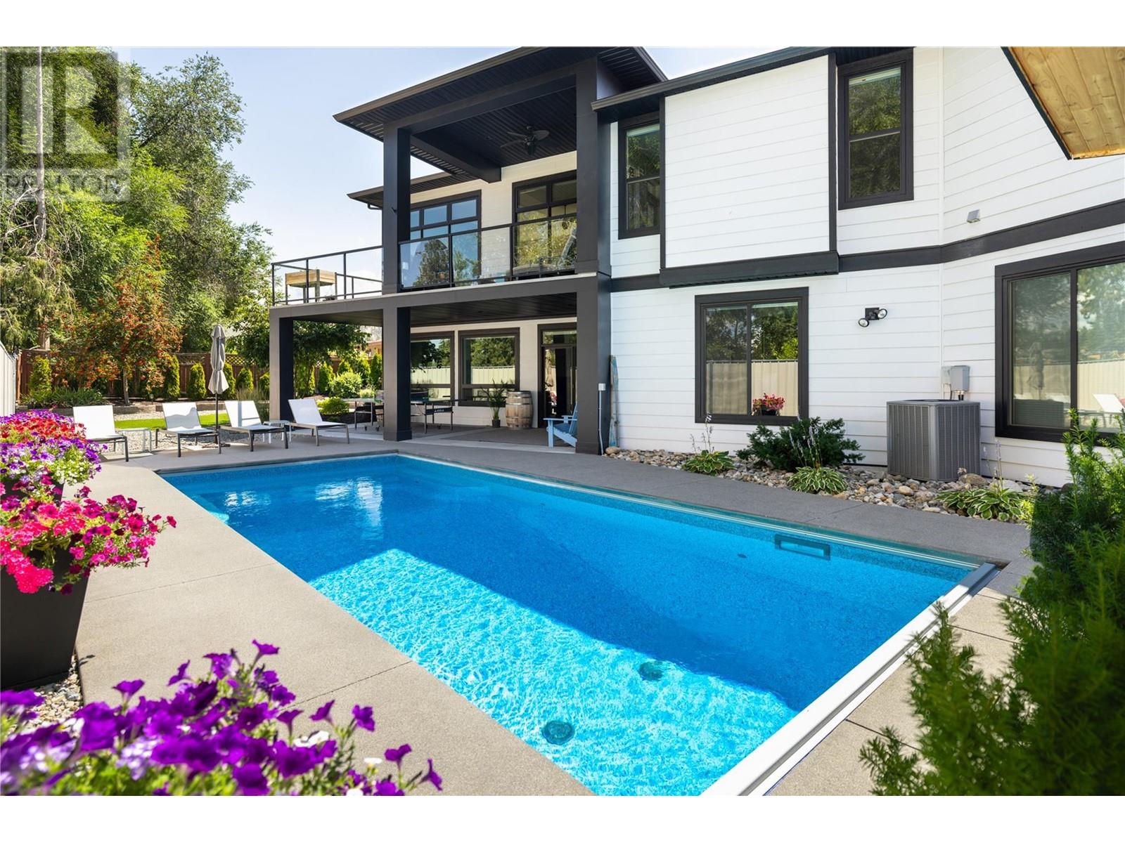 4455 Sherwood Court, Kelowna, British Columbia  V1W 1E7 - Photo 2 - 10345583