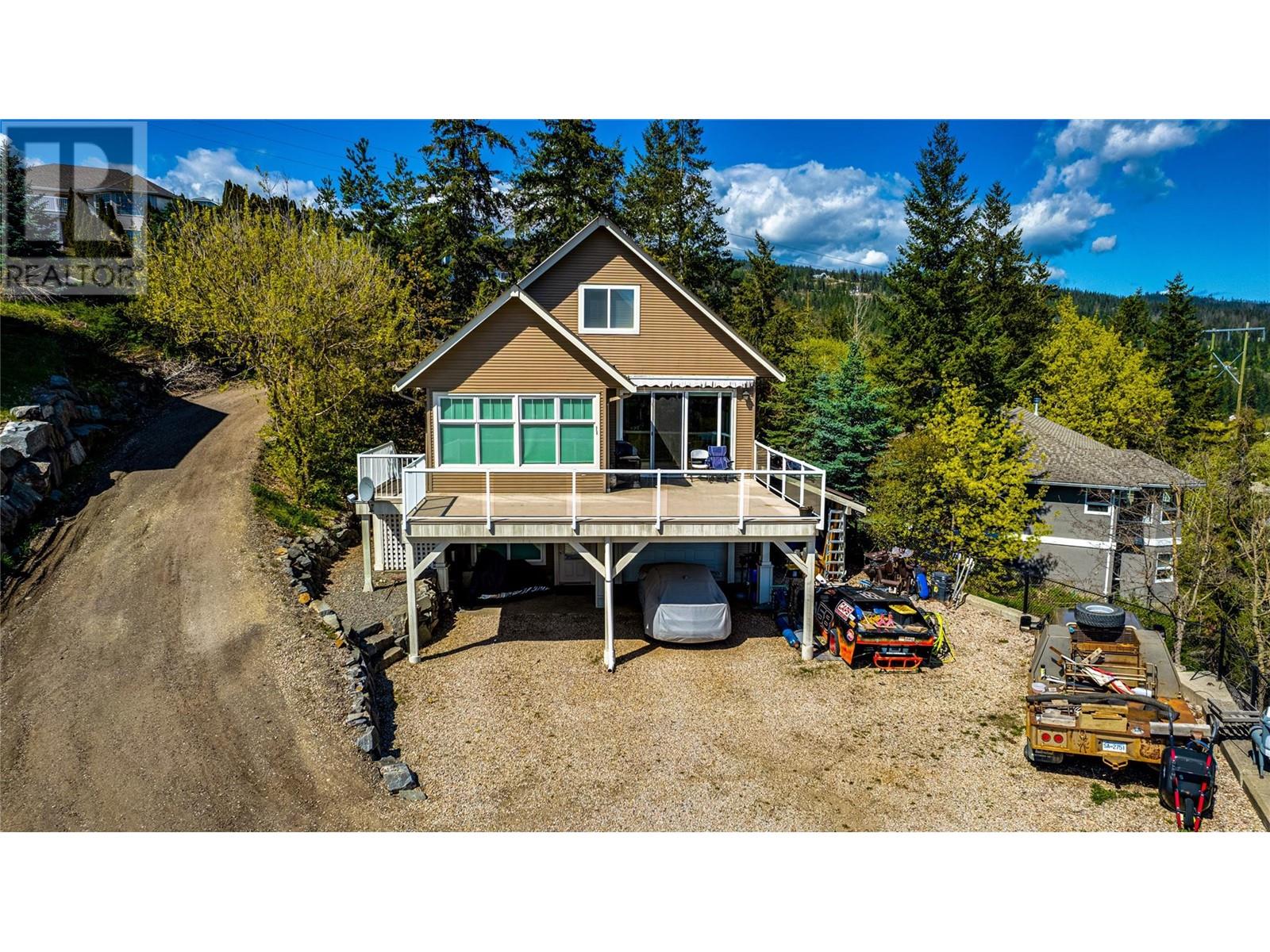 1220 Lawes Street, Enderby, British Columbia  V4Y 4B7 - Photo 1 - 10345636