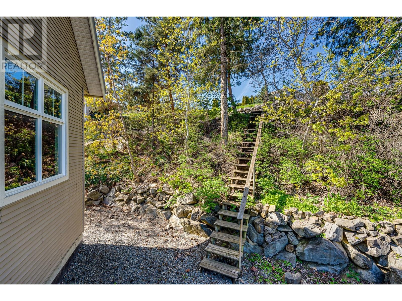 1220 Lawes Street, Enderby, British Columbia  V4Y 4B7 - Photo 41 - 10345636
