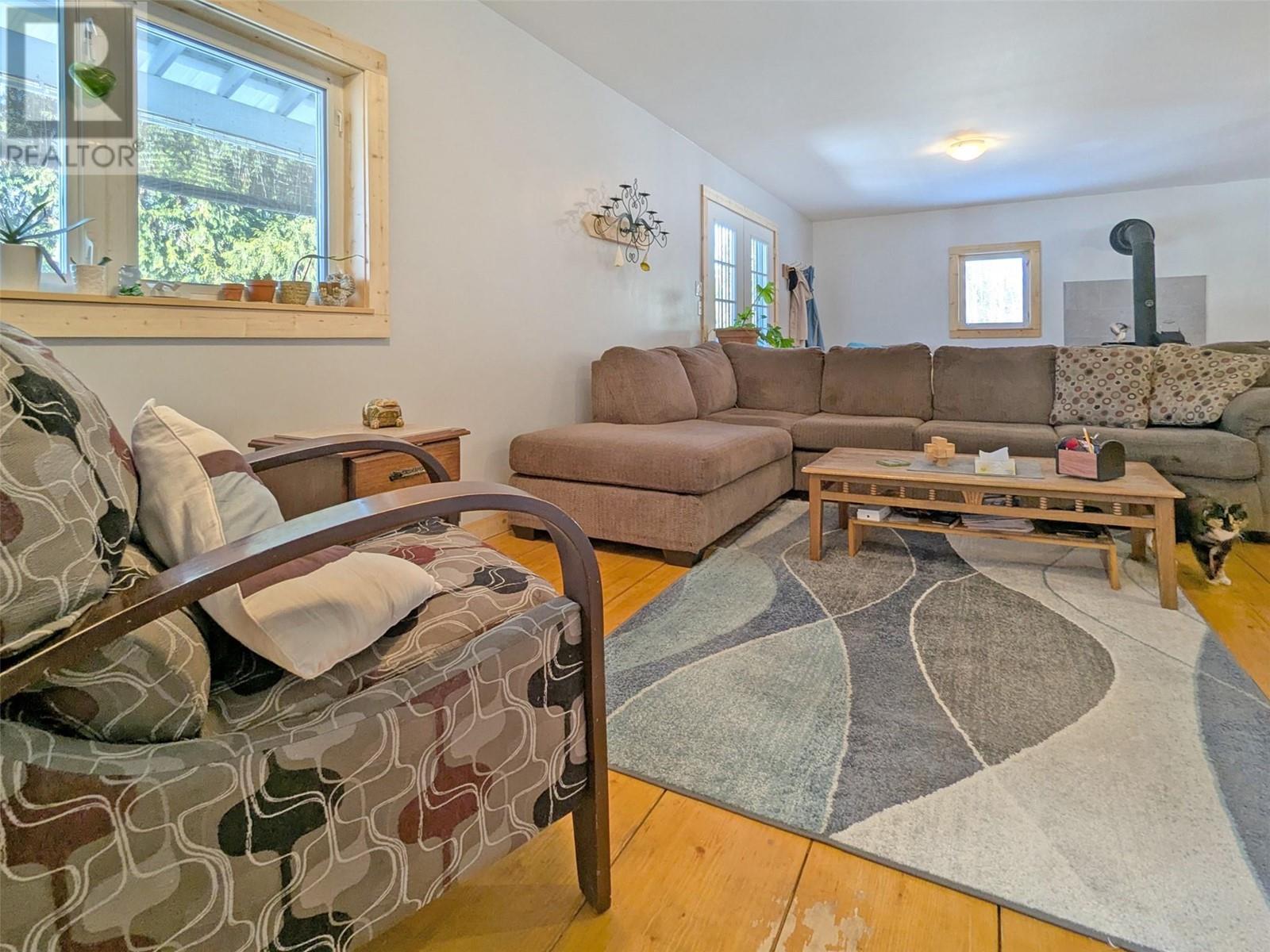 6685 6 Highway, Appledale, British Columbia  V0G 2J0 - Photo 26 - 10345622