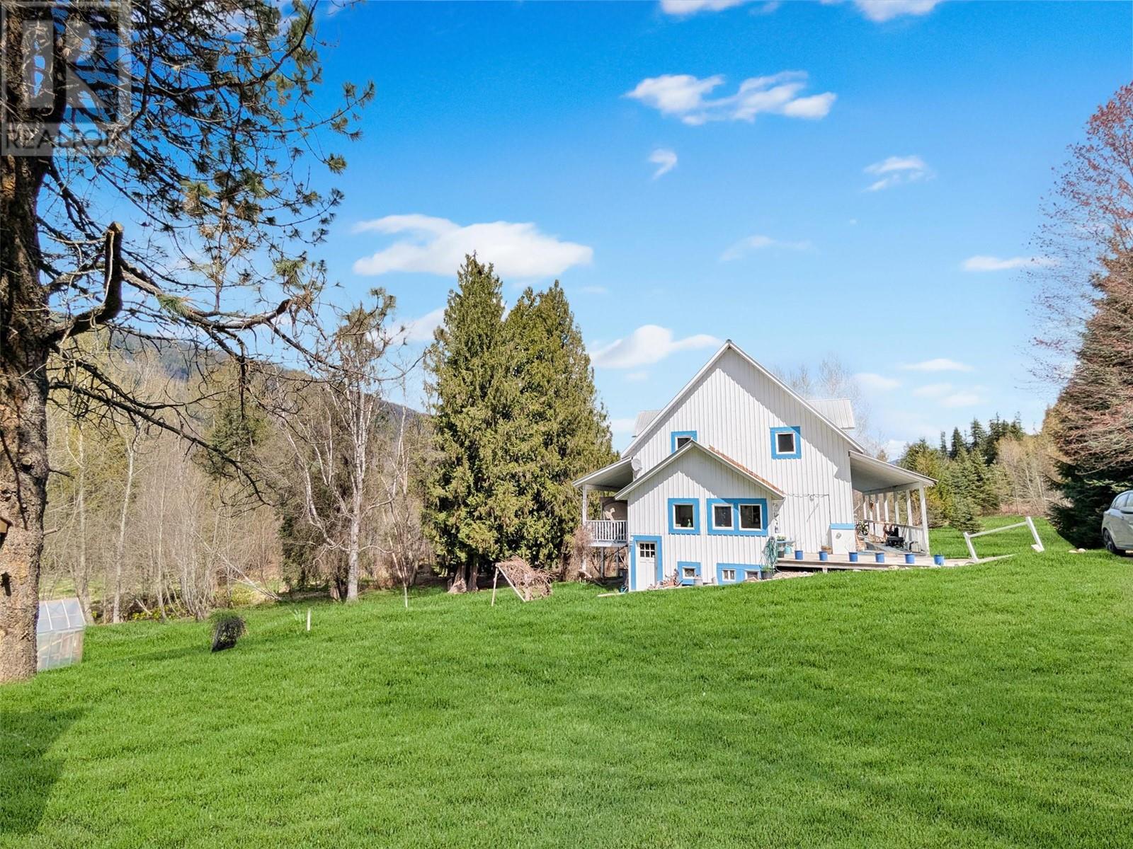 6685 6 Highway, Appledale, British Columbia  V0G 2J0 - Photo 8 - 10345622