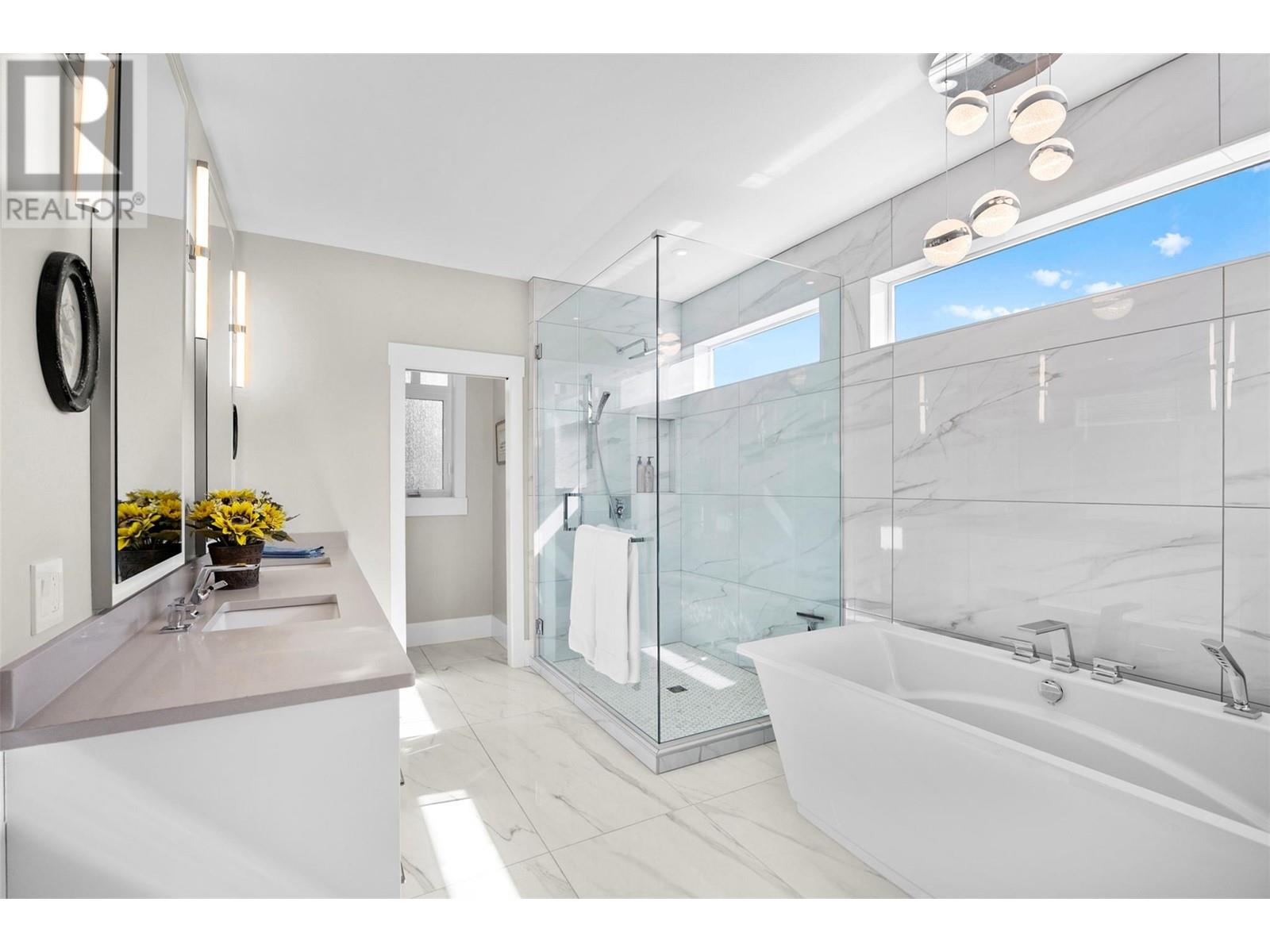 314 Mariposa Court, Kamloops, British Columbia  V2H 1R3 - Photo 6 - 10345538
