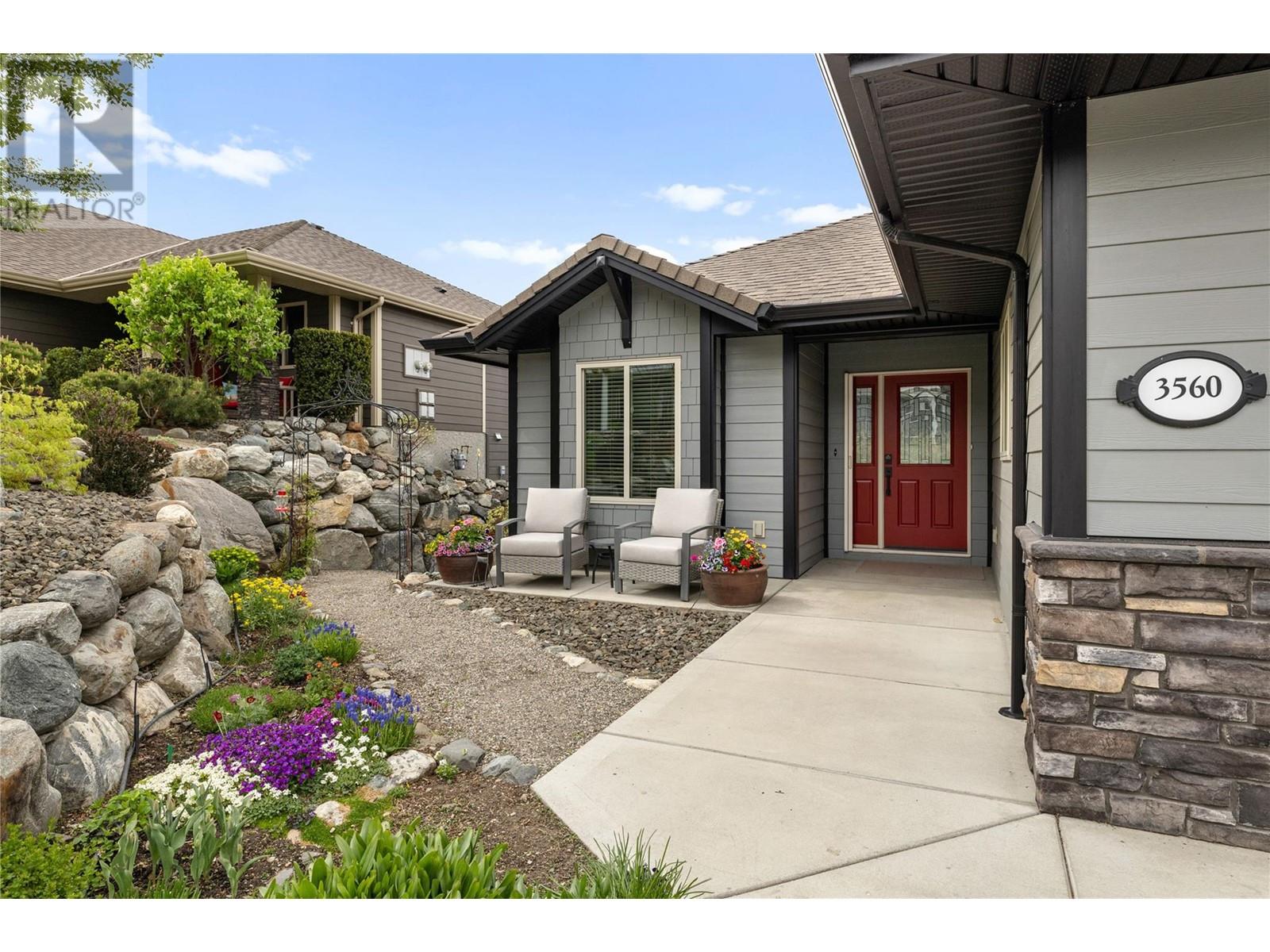 3560 Riviera Drive, Kelowna, British Columbia  V1X 8E4 - Photo 3 - 10345738
