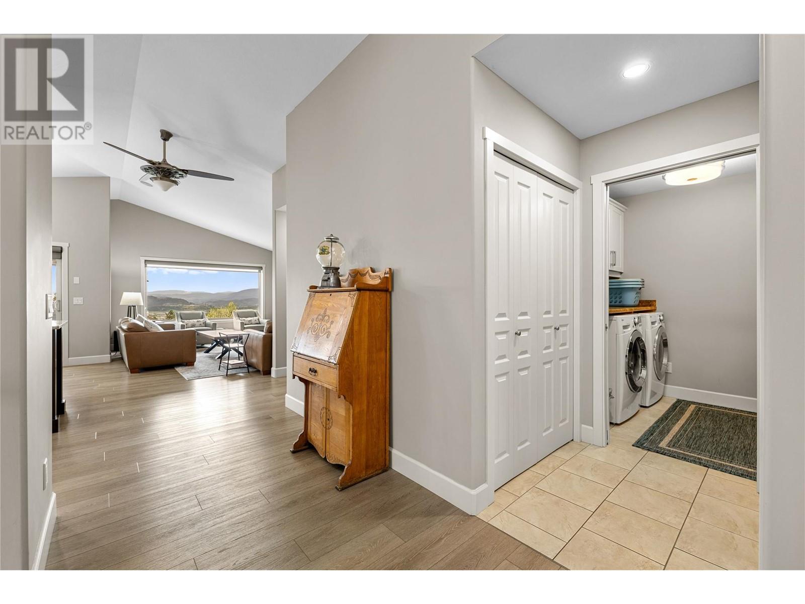 3560 Riviera Drive, Kelowna, British Columbia  V1X 8E4 - Photo 44 - 10345738