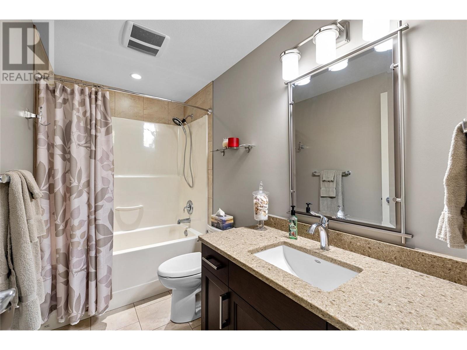 3560 Riviera Drive, Kelowna, British Columbia  V1X 8E4 - Photo 52 - 10345738