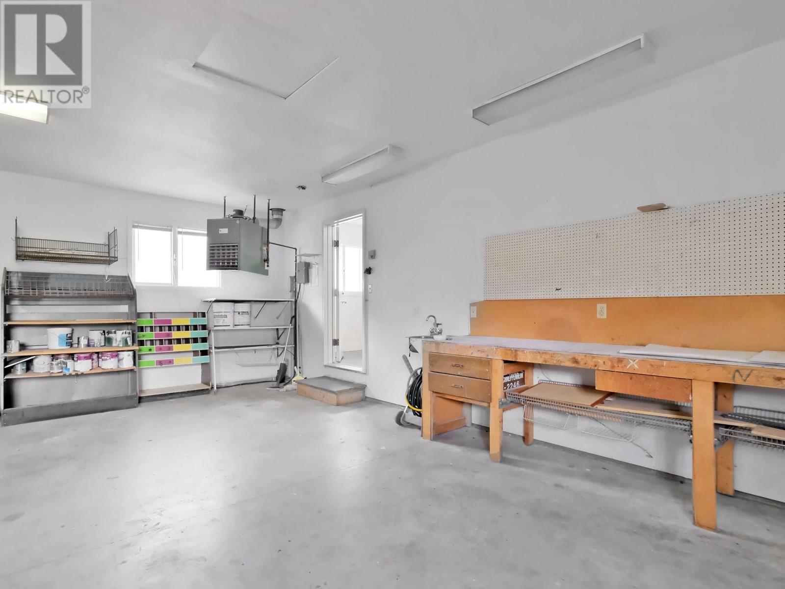 6085 Beatrice Road, Peachland, British Columbia  V0H 1X4 - Photo 19 - 10345557