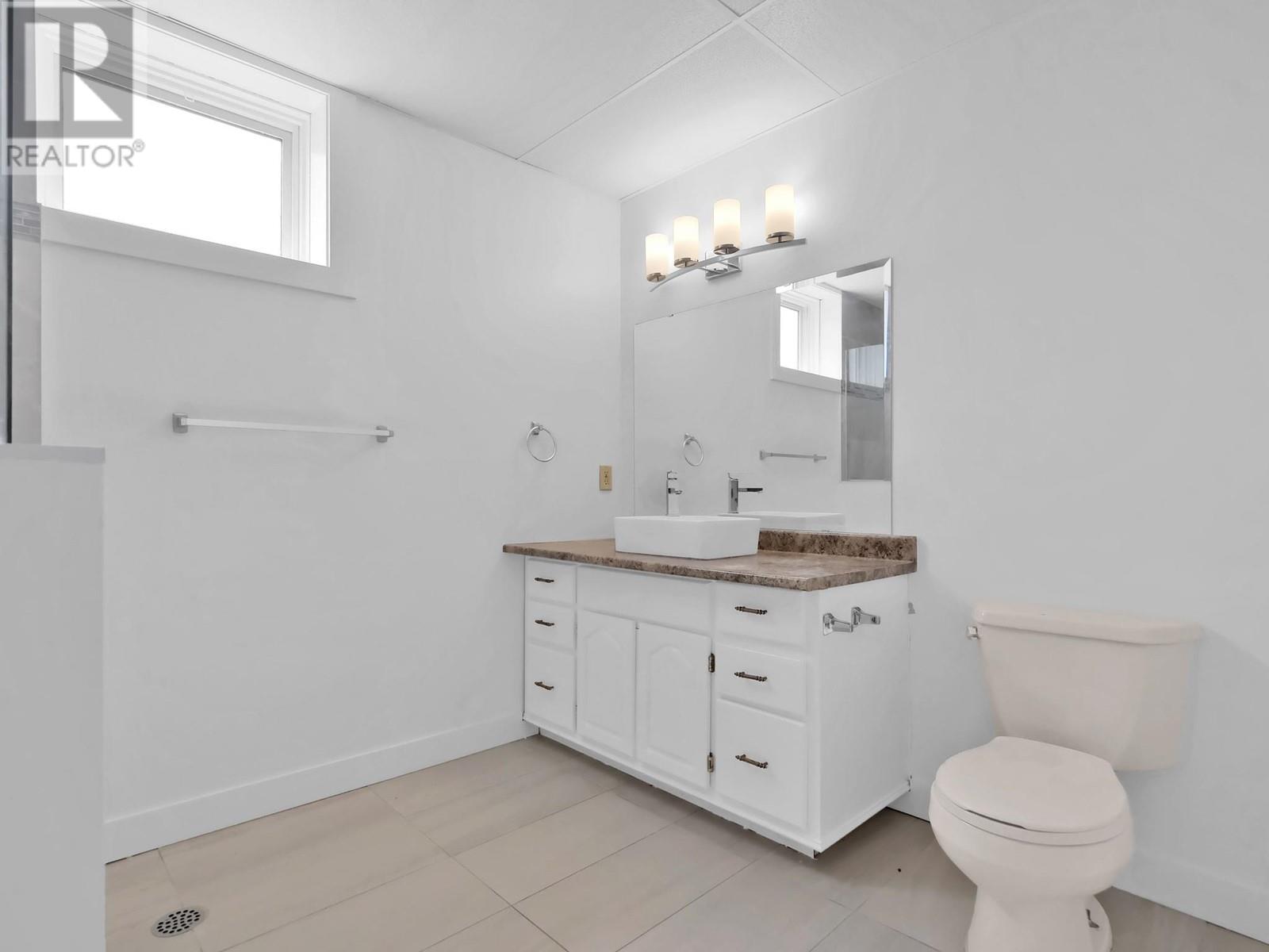 6085 Beatrice Road, Peachland, British Columbia  V0H 1X4 - Photo 40 - 10345557
