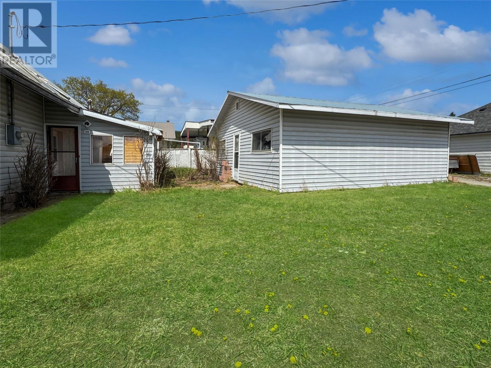 2190 Warren Avenue, Kimberley, British Columbia  V1A 1S7 - Photo 4 - 10345543