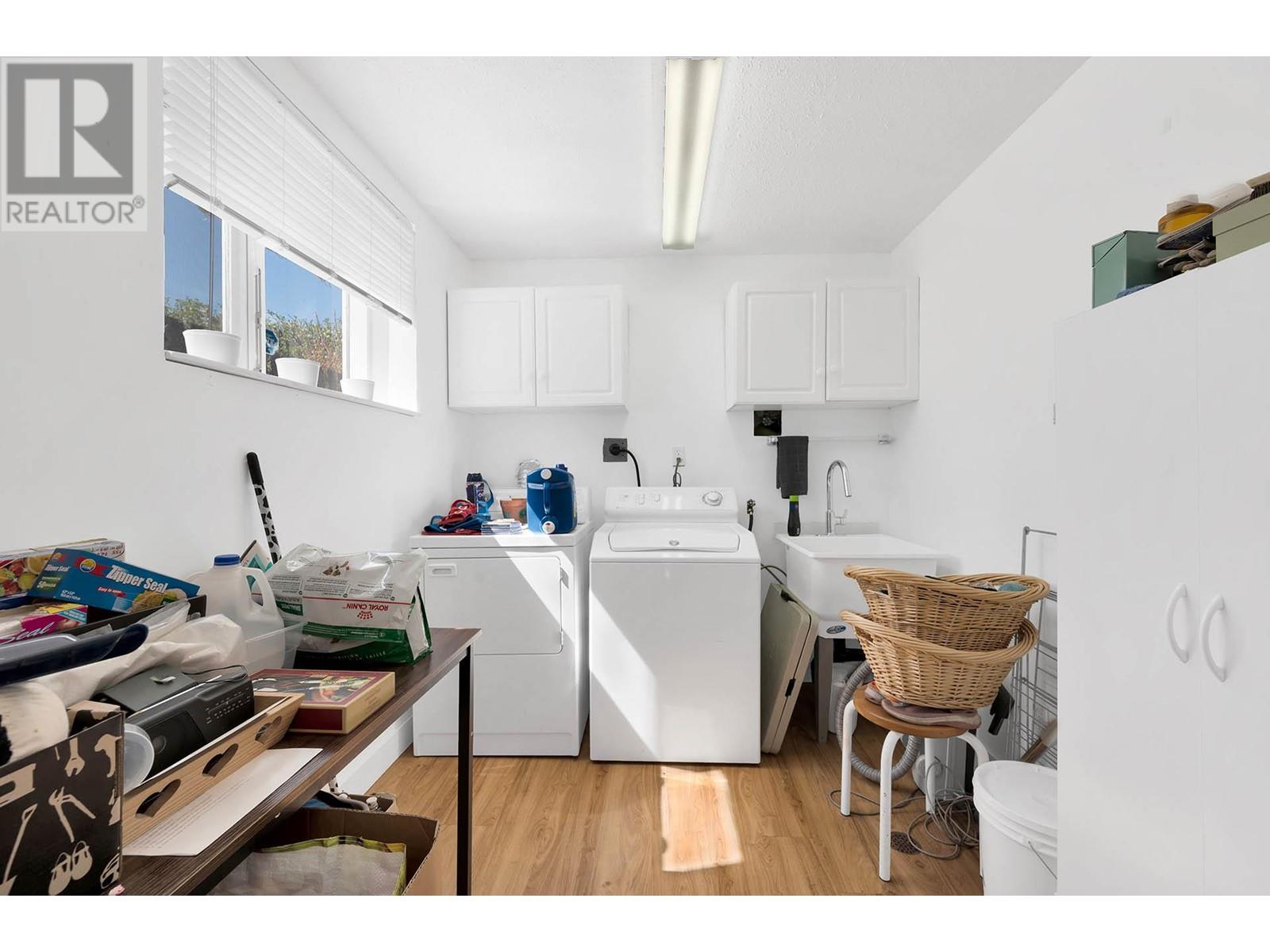 1021 Dundas Street, Kamloops, British Columbia  V2B 2T1 - Photo 35 - 10345793