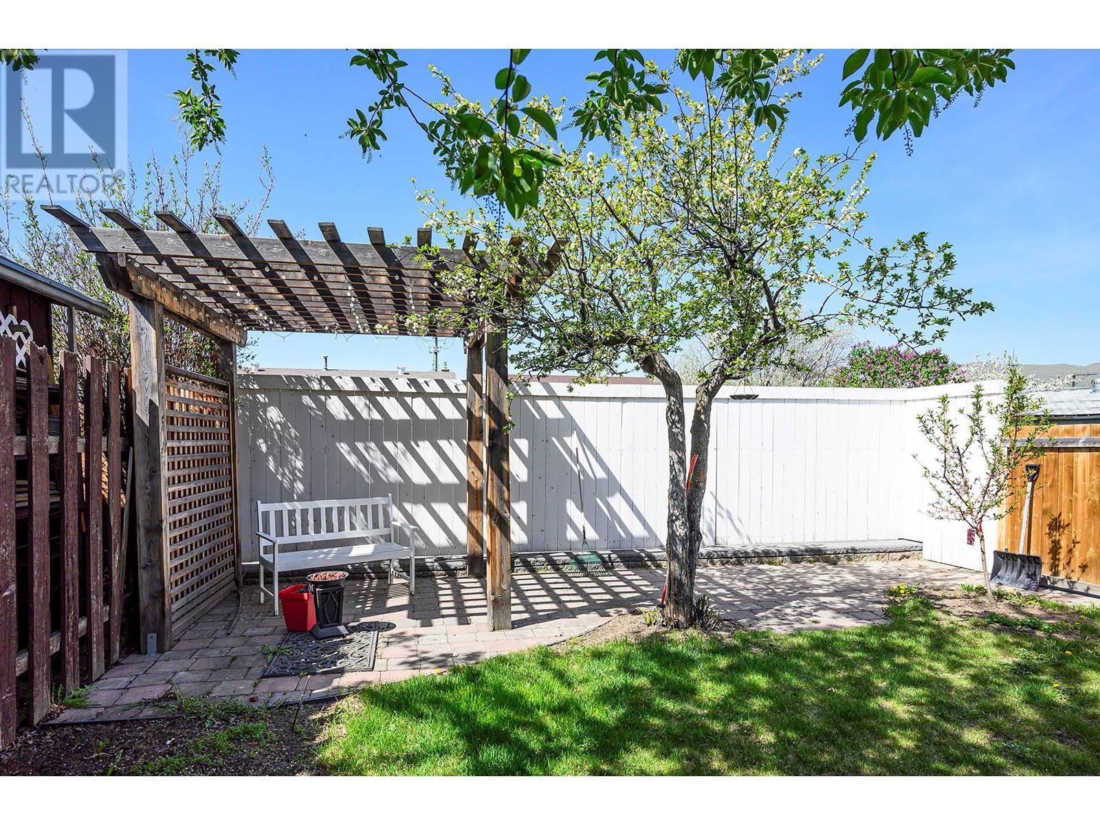 1021 Dundas Street, Kamloops, British Columbia  V2B 2T1 - Photo 44 - 10345793