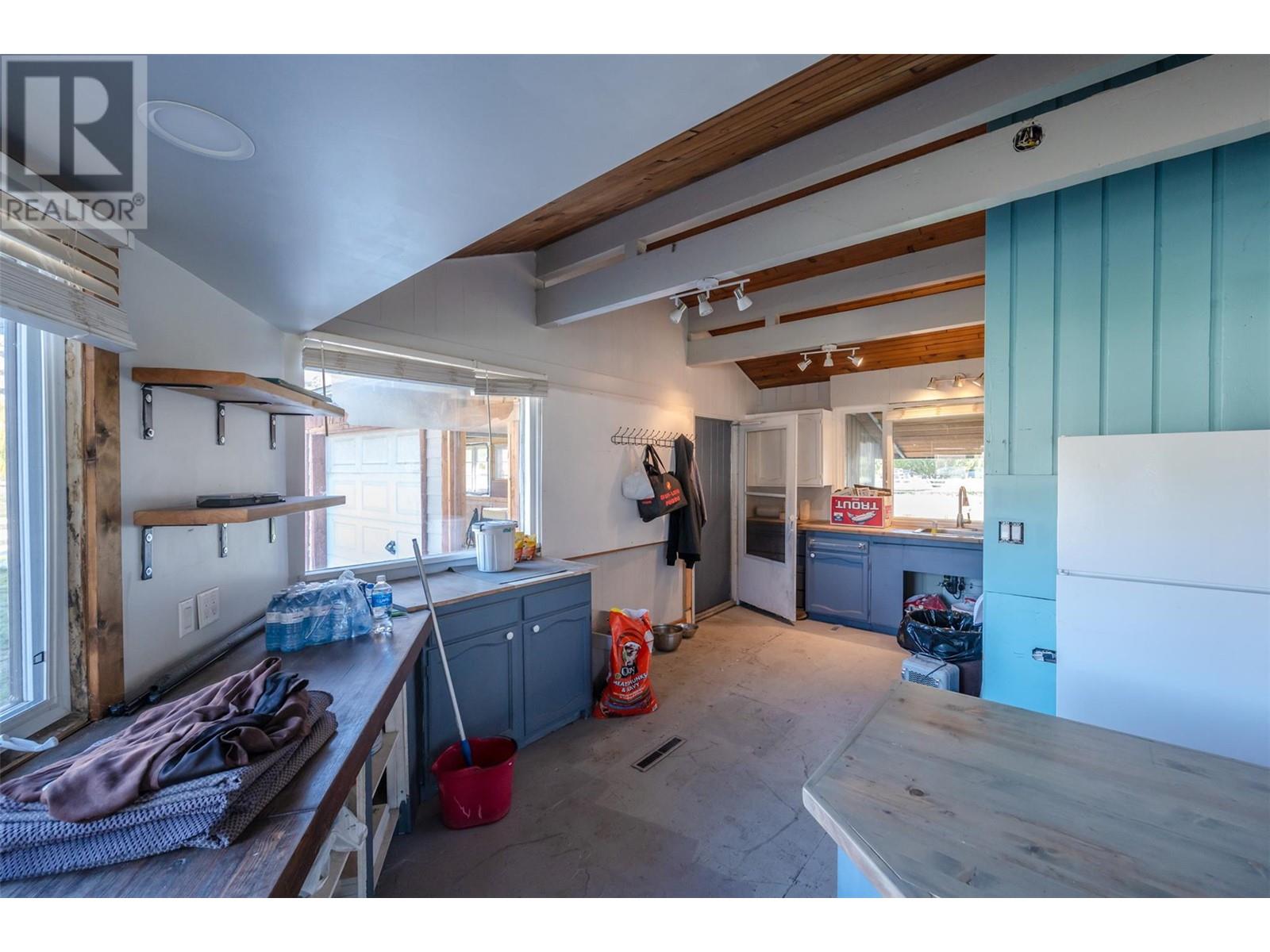8134 River Road, Oliver, British Columbia  V0H 1T5 - Photo 18 - 10345772