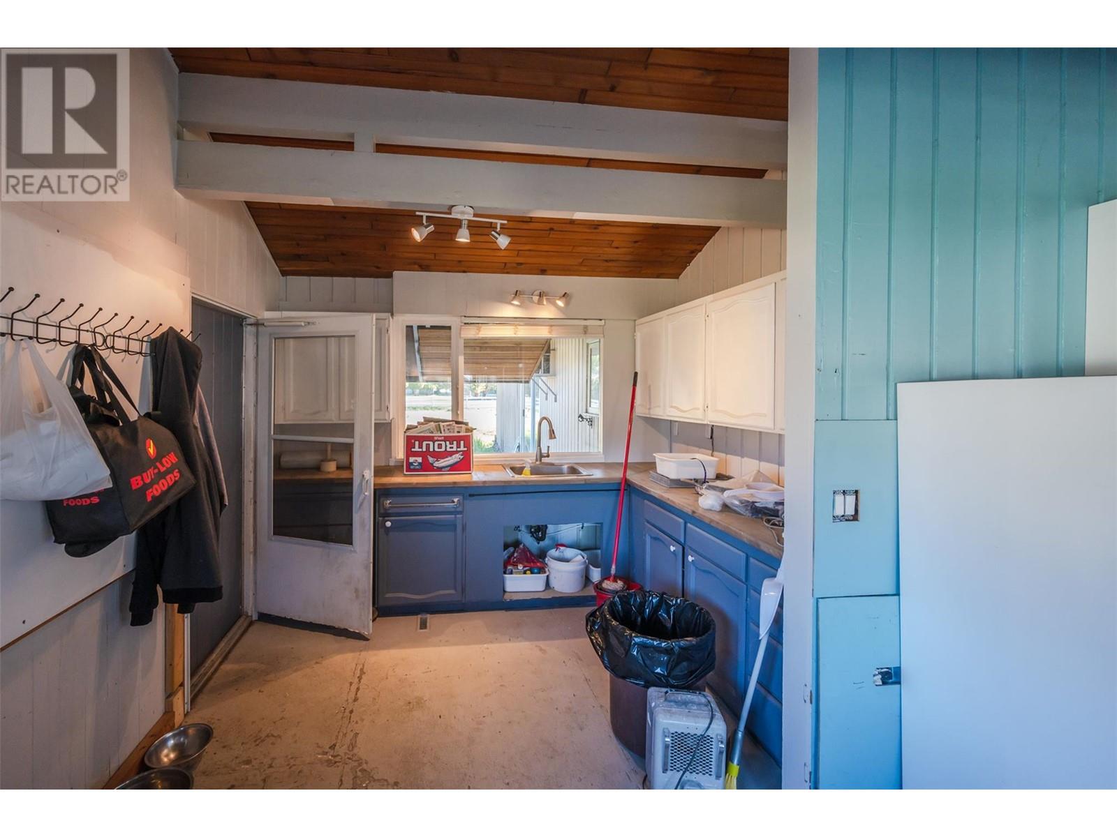 8134 River Road, Oliver, British Columbia  V0H 1T5 - Photo 19 - 10345772