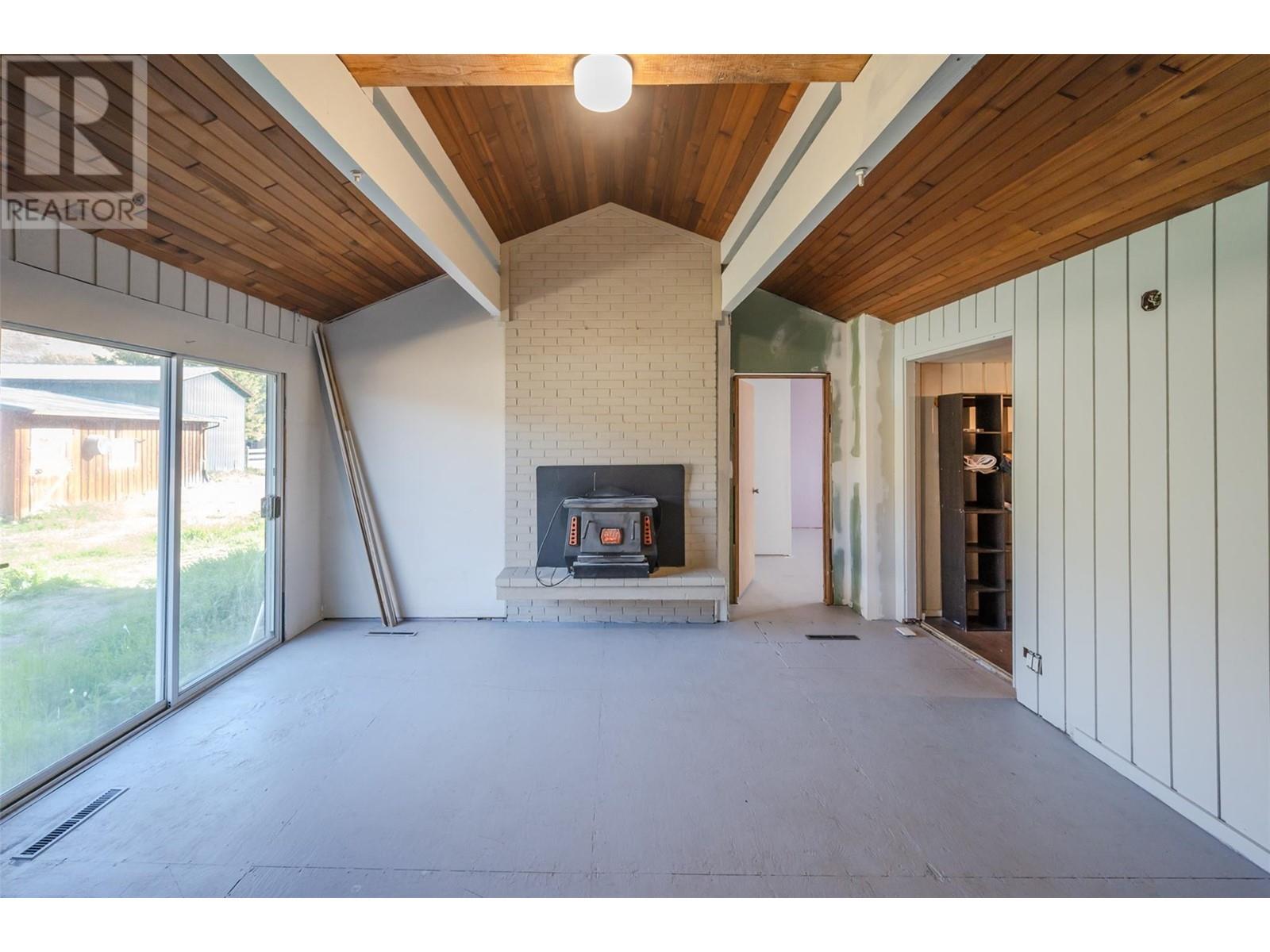 8134 River Road, Oliver, British Columbia  V0H 1T5 - Photo 32 - 10345772