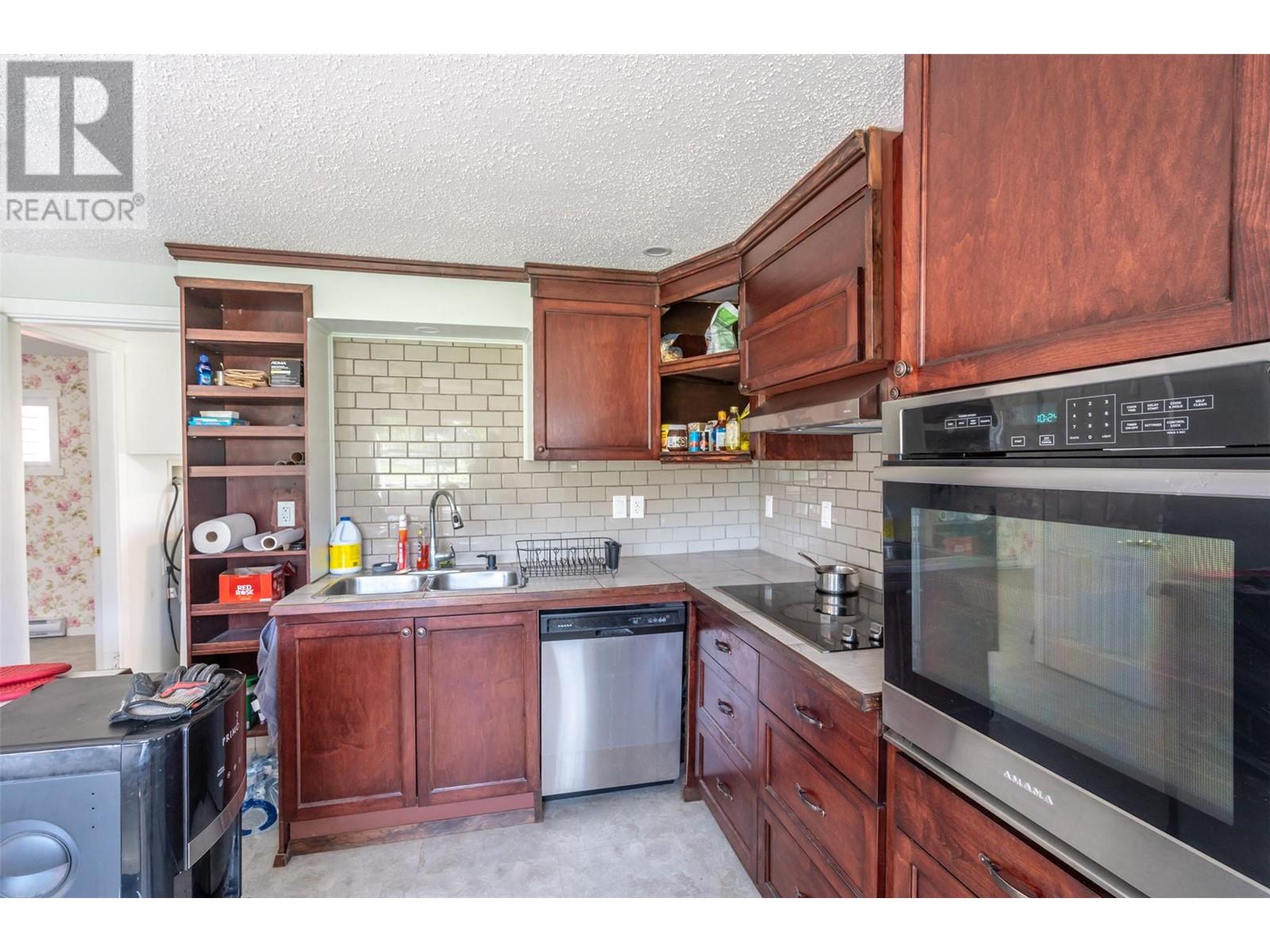 8134 River Road, Oliver, British Columbia  V0H 1T5 - Photo 47 - 10345772