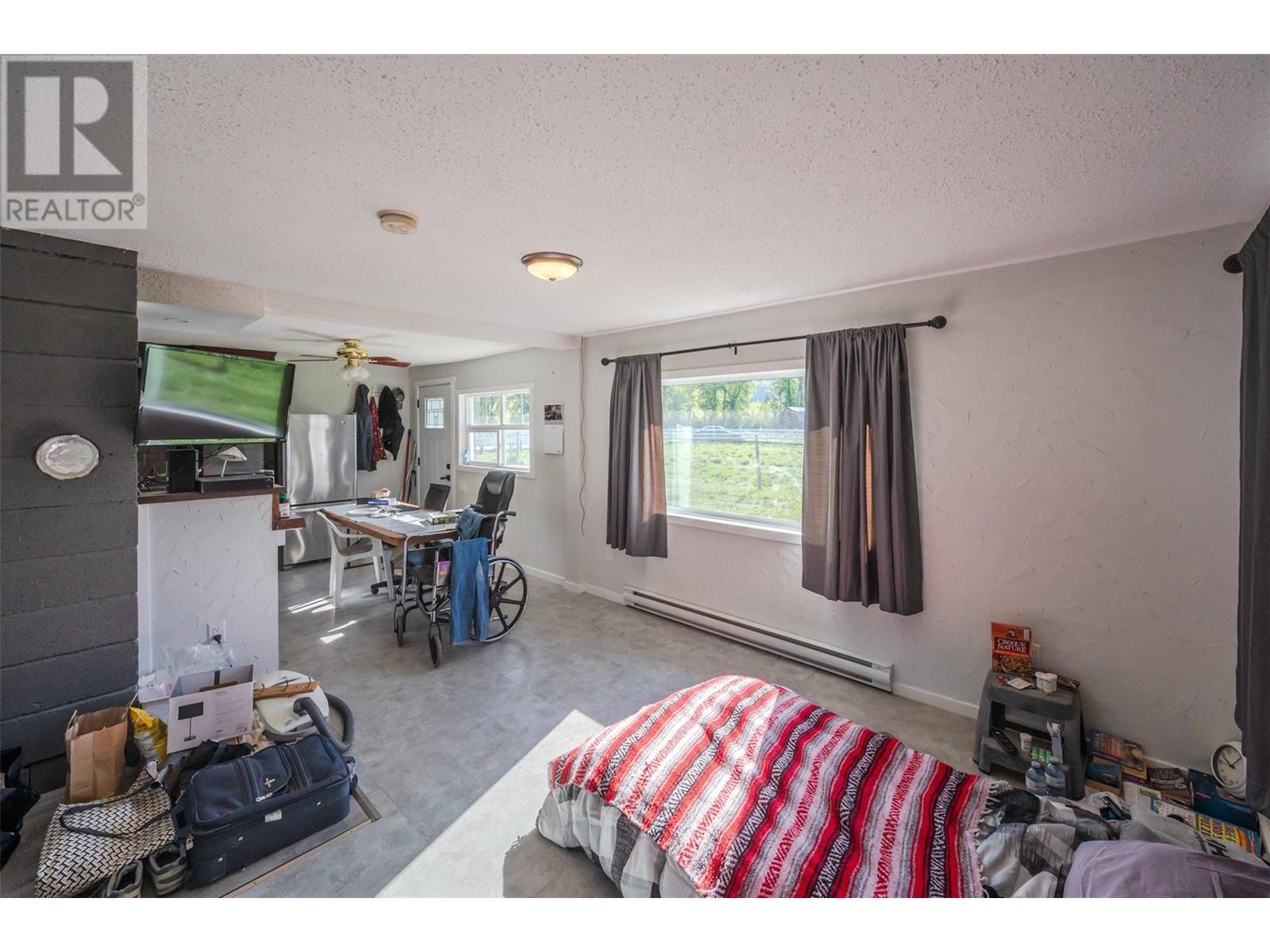 8134 River Road, Oliver, British Columbia  V0H 1T5 - Photo 49 - 10345772