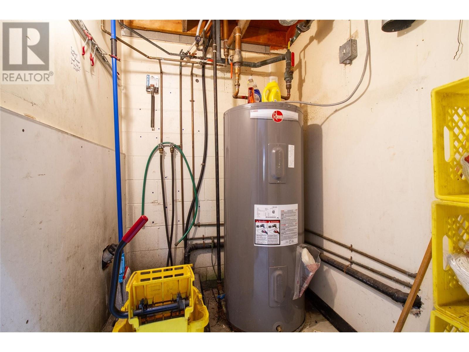 314 First Street W, Revelstoke, British Columbia  V0E 2S0 - Photo 15 - 10345462