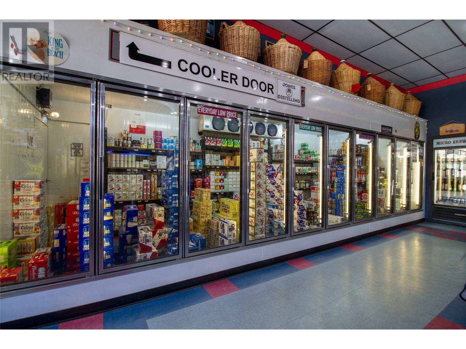 314 First Street W, Revelstoke, British Columbia  V0E 2S0 - Photo 5 - 10345462