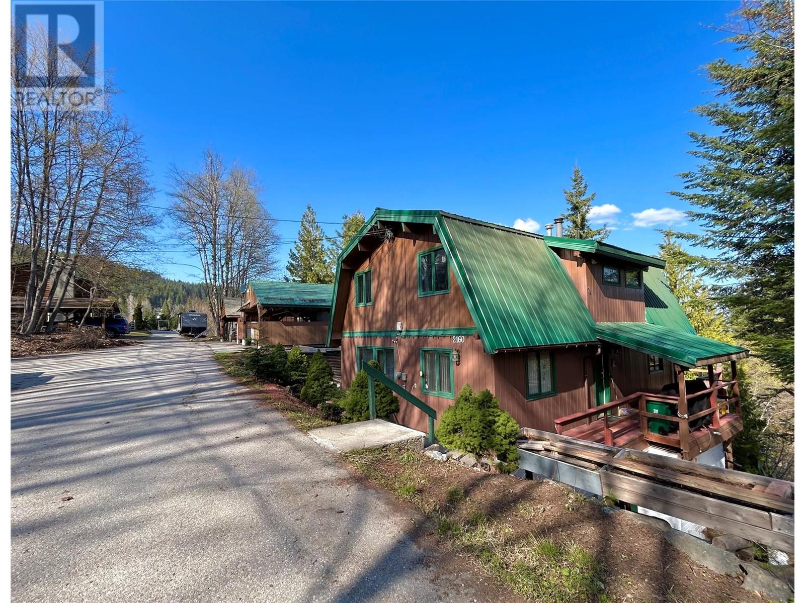 2160 Lower Georgia Street, Rossland, British Columbia  V0G 1Y0 - Photo 2 - 10344608