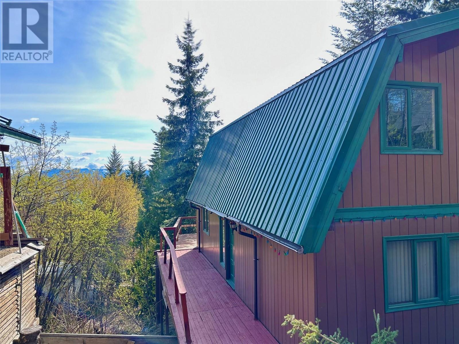 2160 Lower Georgia Street, Rossland, British Columbia  V0G 1Y0 - Photo 6 - 10344608