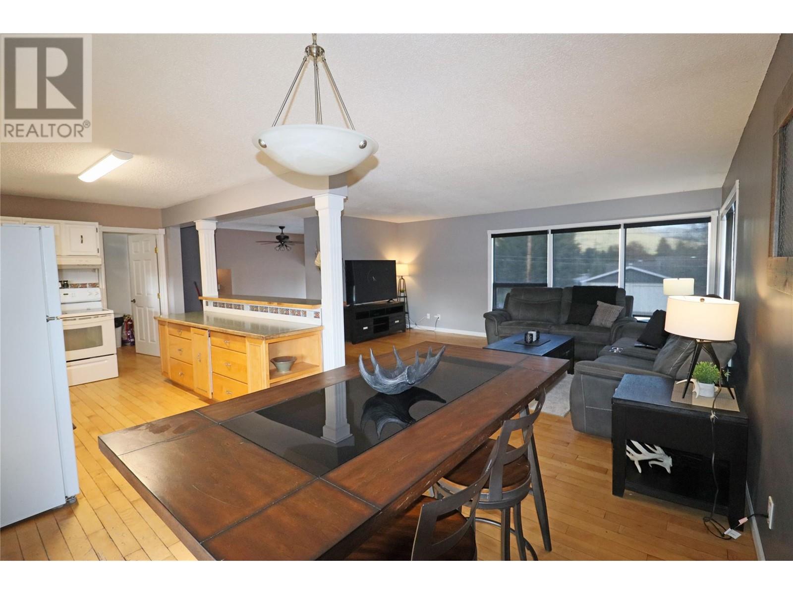 7661 Phoenix Way, Grand Forks, British Columbia  V0H 1H0 - Photo 10 - 10345724