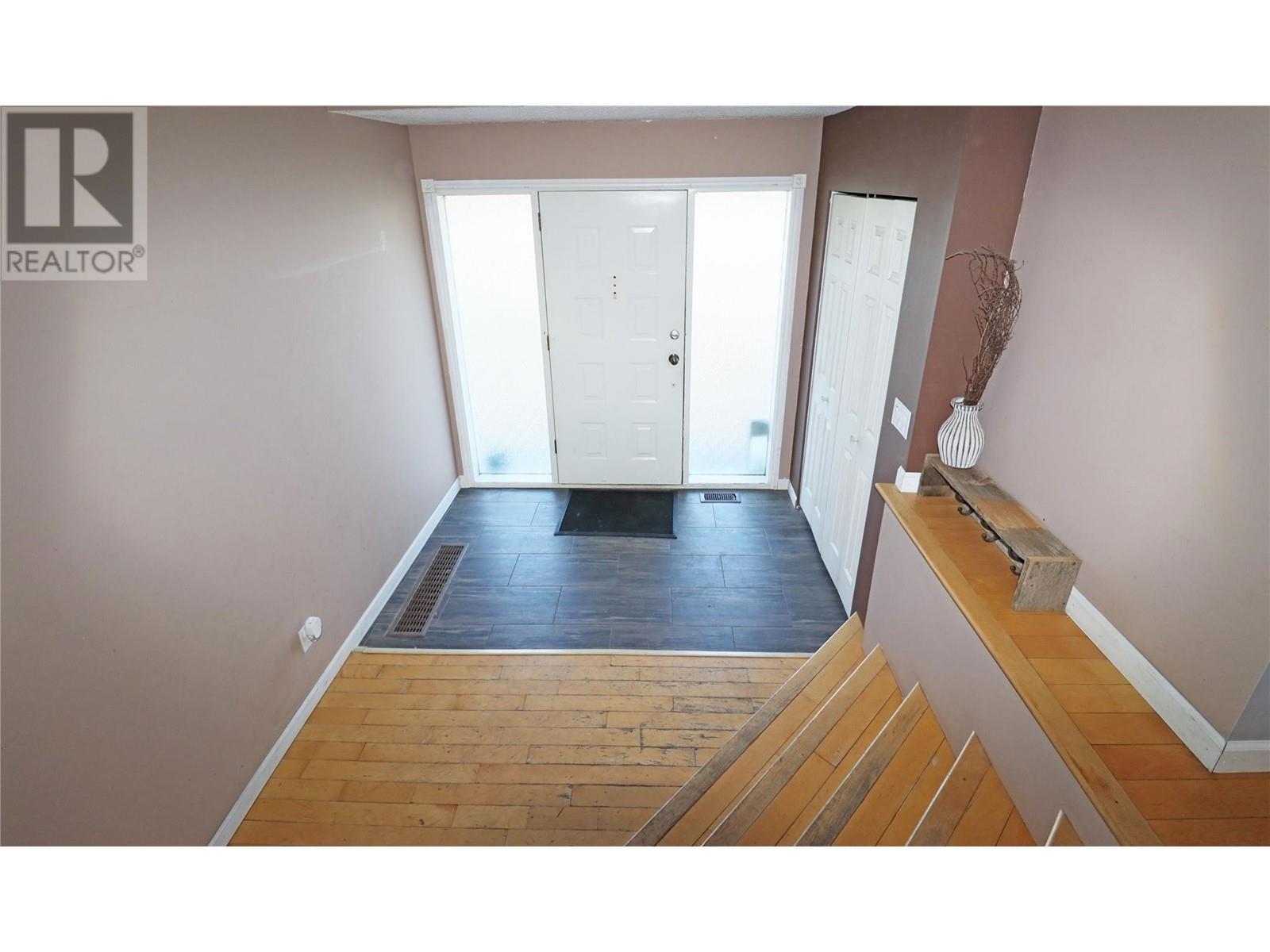 7661 Phoenix Way, Grand Forks, British Columbia  V0H 1H0 - Photo 12 - 10345724