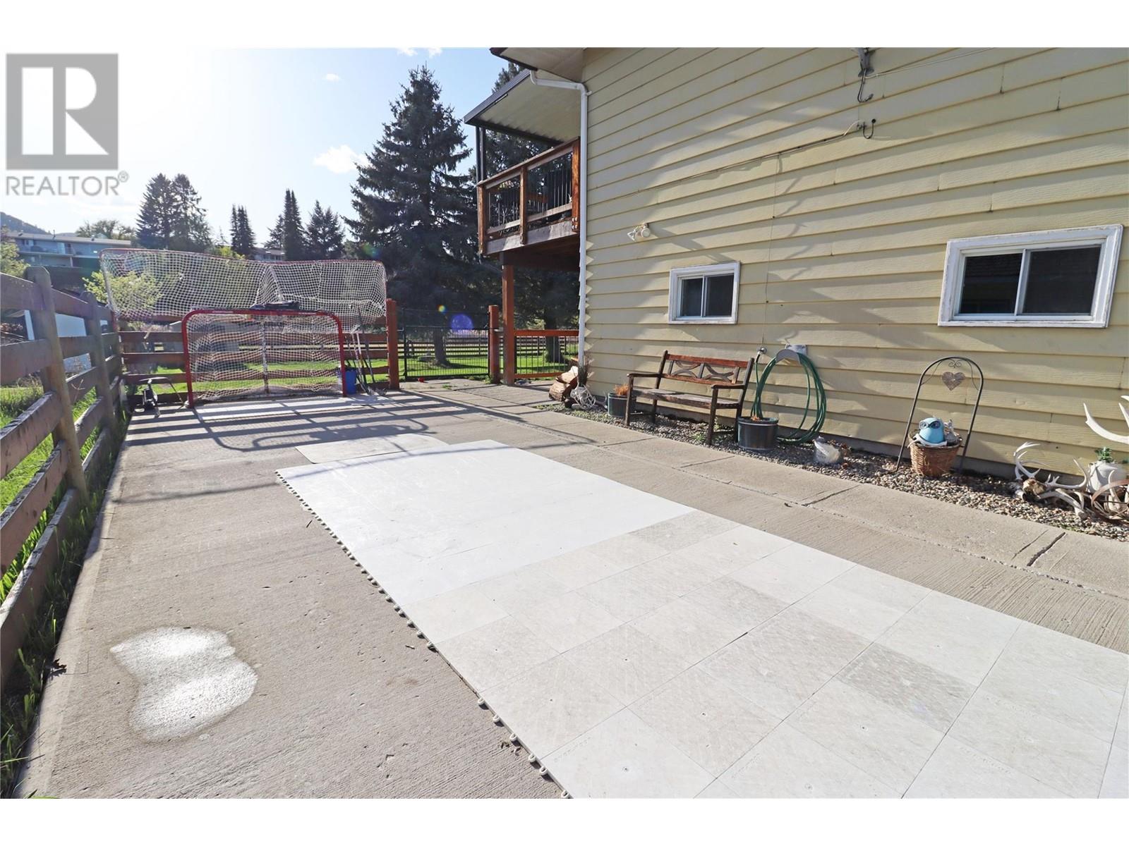7661 Phoenix Way, Grand Forks, British Columbia  V0H 1H0 - Photo 33 - 10345724