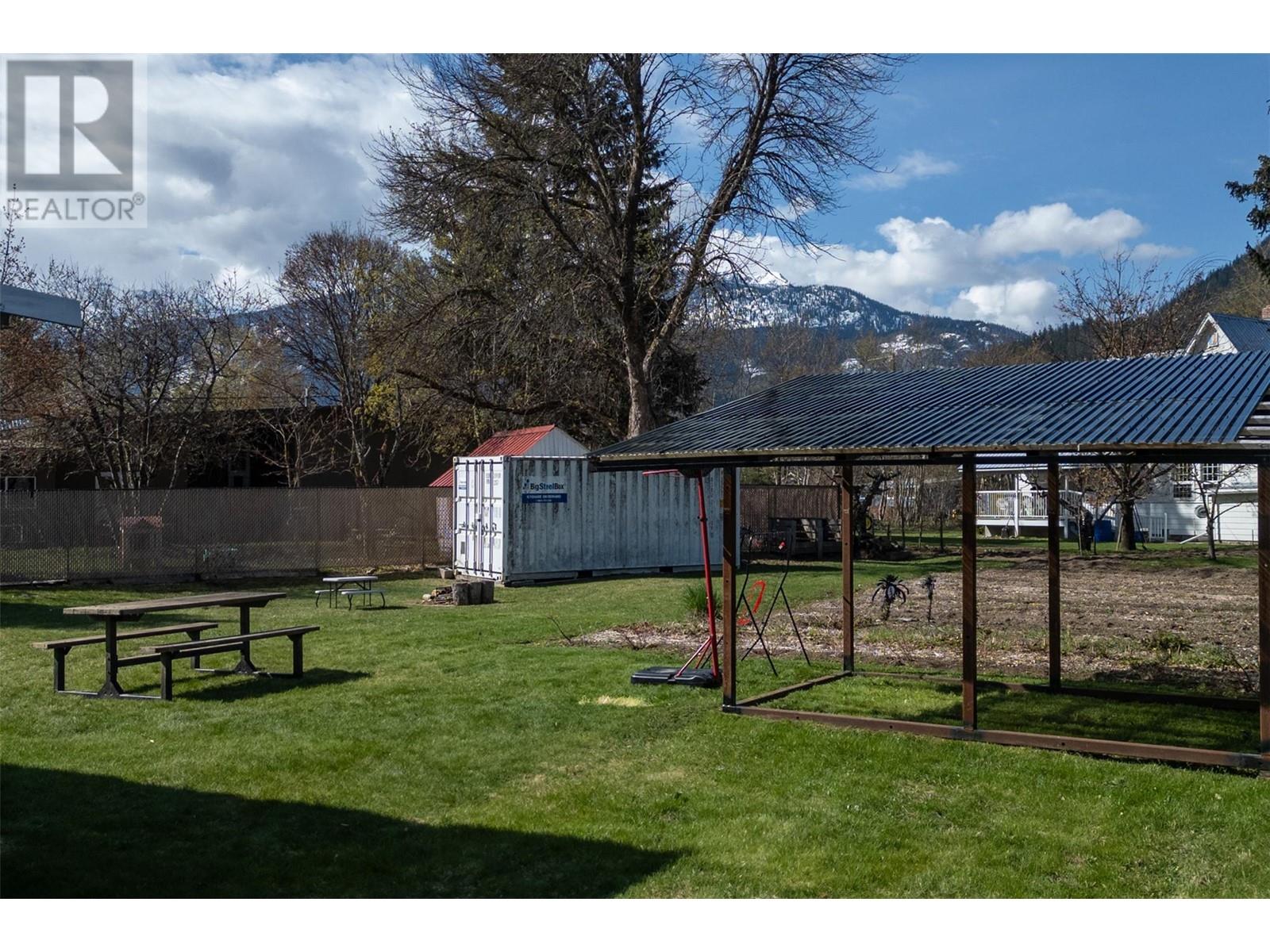 117 Peterson Drive, Revelstoke, British Columbia  V0E 2S0 - Photo 19 - 10345677