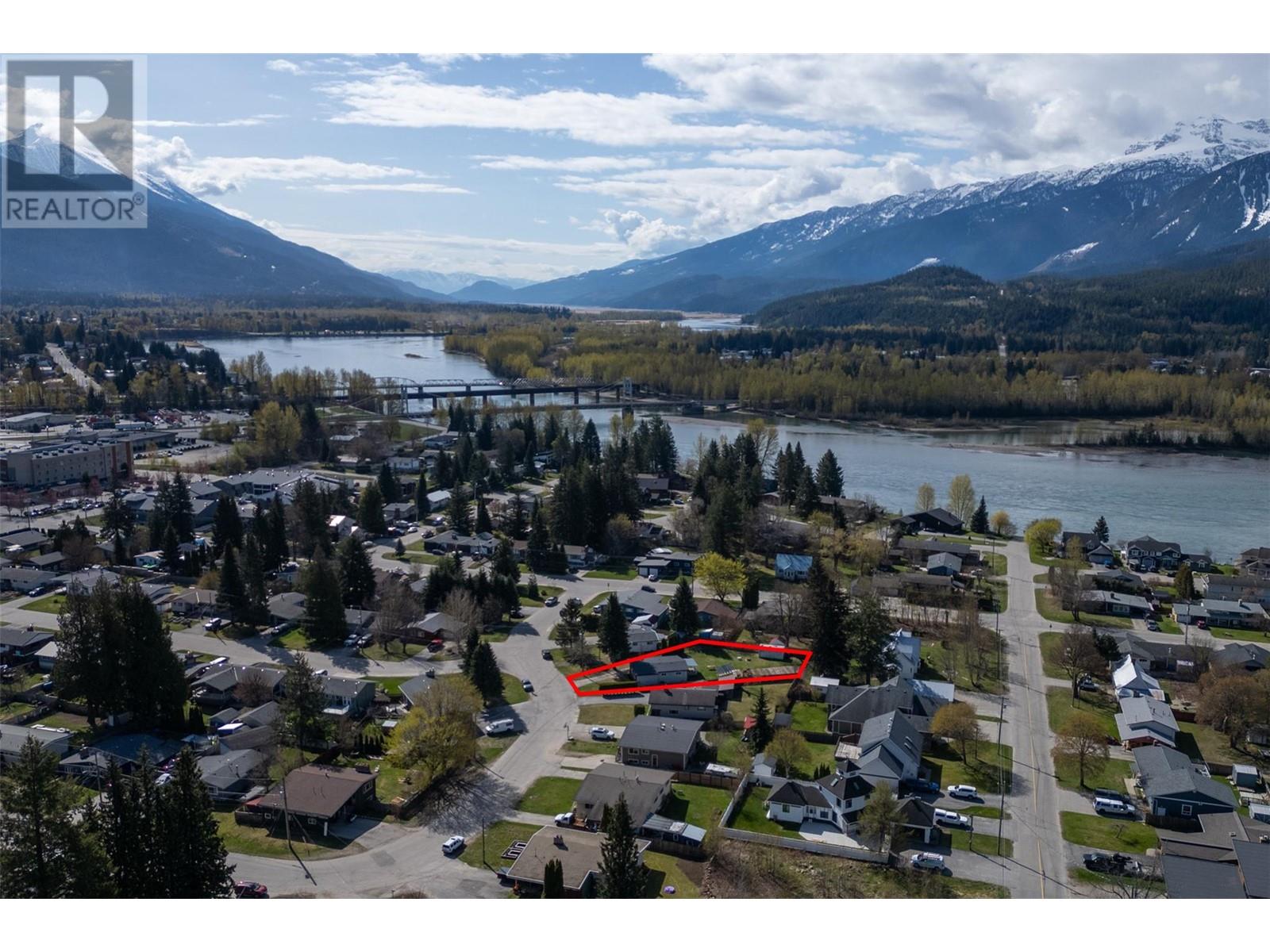 117 Peterson Drive, Revelstoke, British Columbia  V0E 2S0 - Photo 24 - 10345677