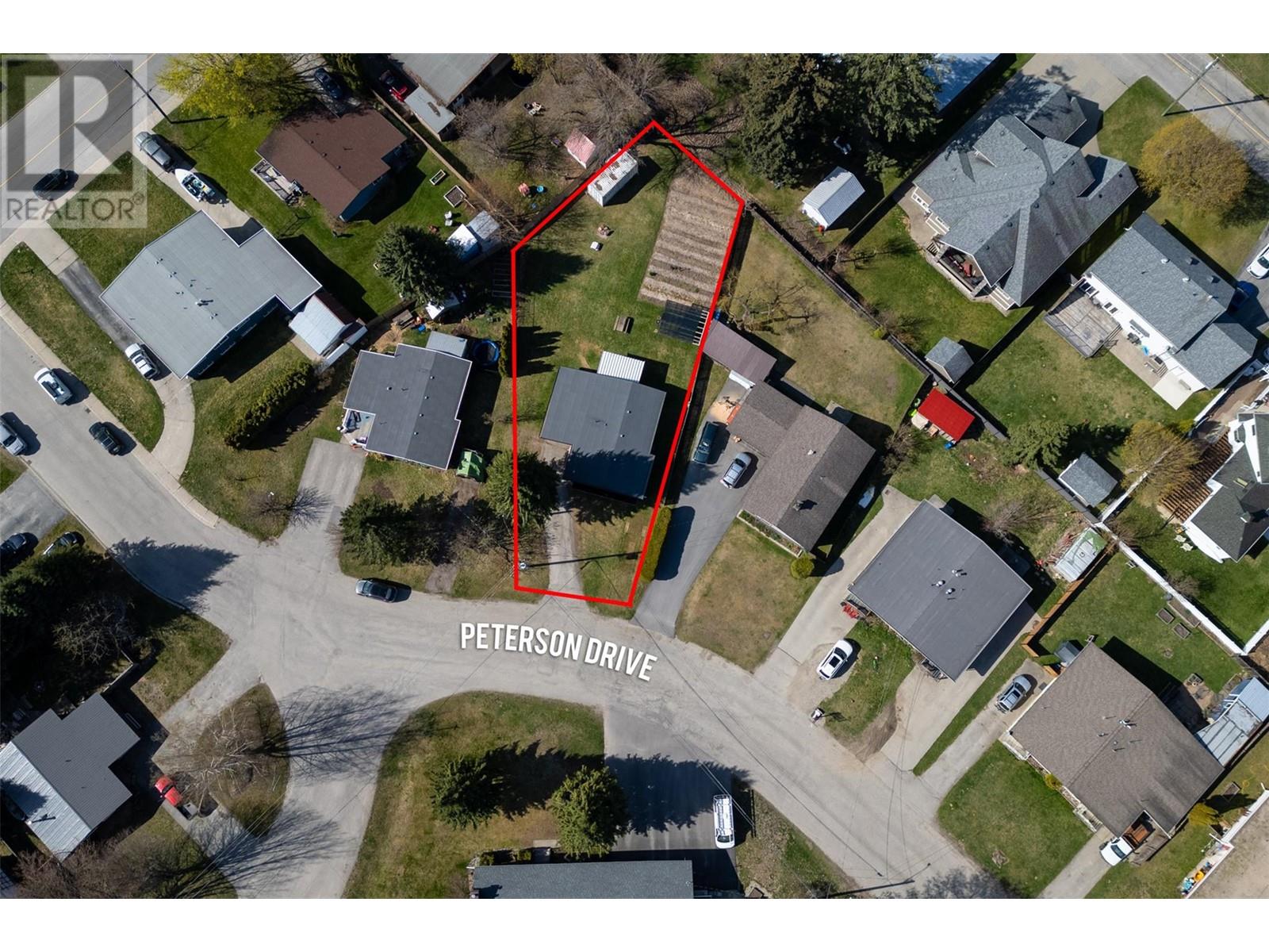 117 Peterson Drive, Revelstoke, British Columbia  V0E 2S0 - Photo 3 - 10345677