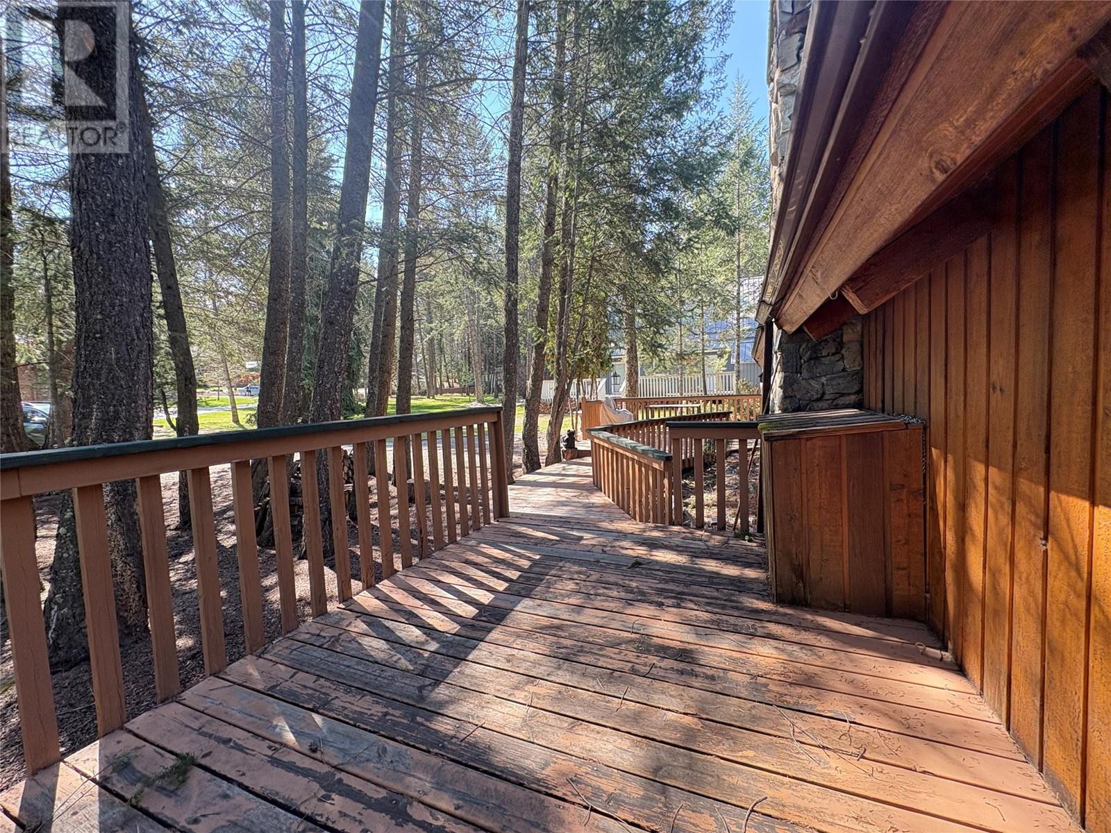 1037 Ridge Way, Windermere, British Columbia  V0B 2L0 - Photo 15 - 10344634