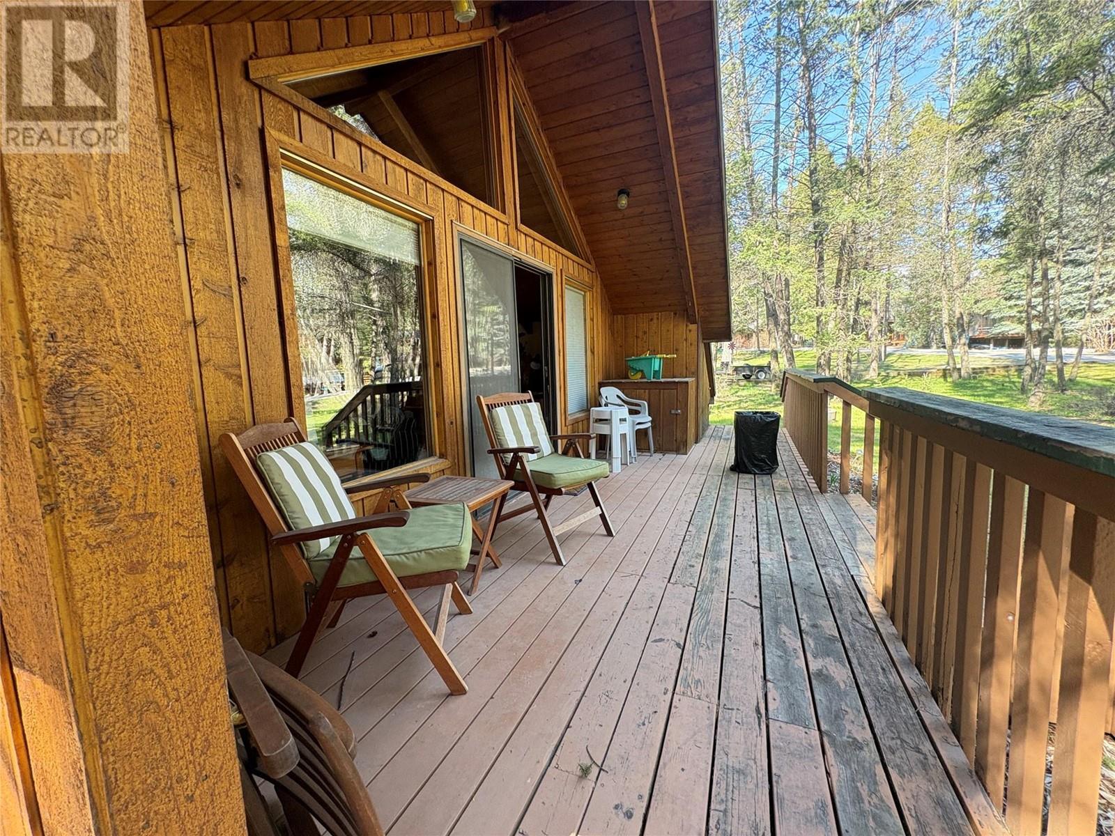 1037 Ridge Way, Windermere, British Columbia  V0B 2L0 - Photo 16 - 10344634