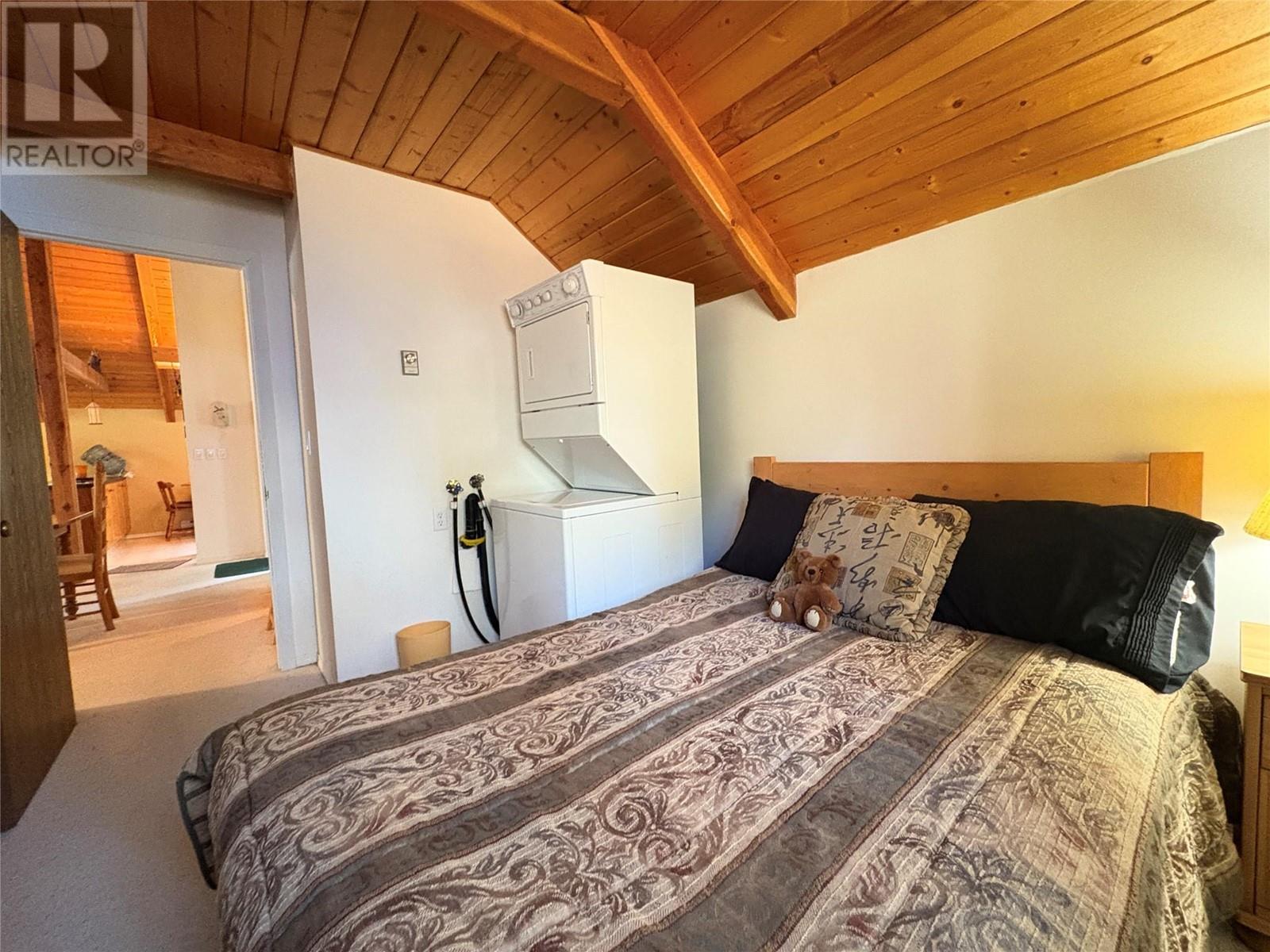 1037 Ridge Way, Windermere, British Columbia  V0B 2L0 - Photo 18 - 10344634