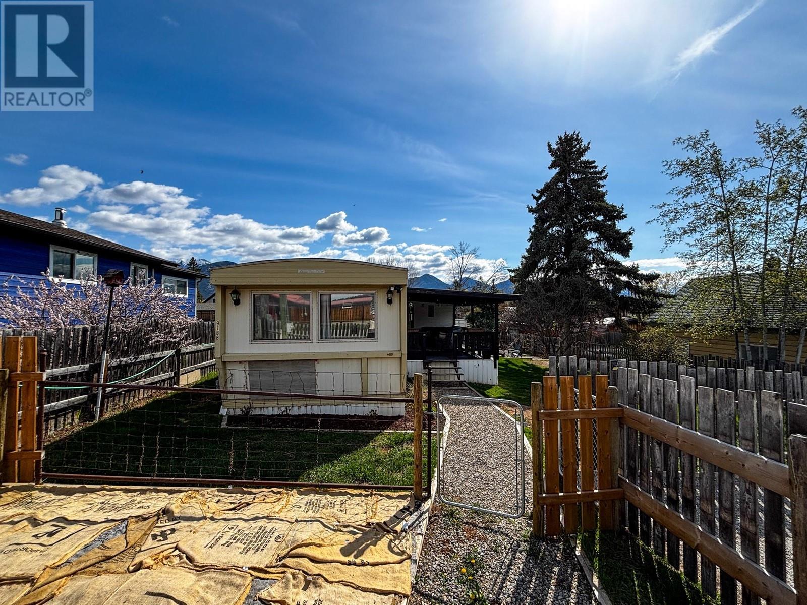 9188 West Avenue, Wilmer, British Columbia  V0A 1K5 - Photo 34 - 10345811