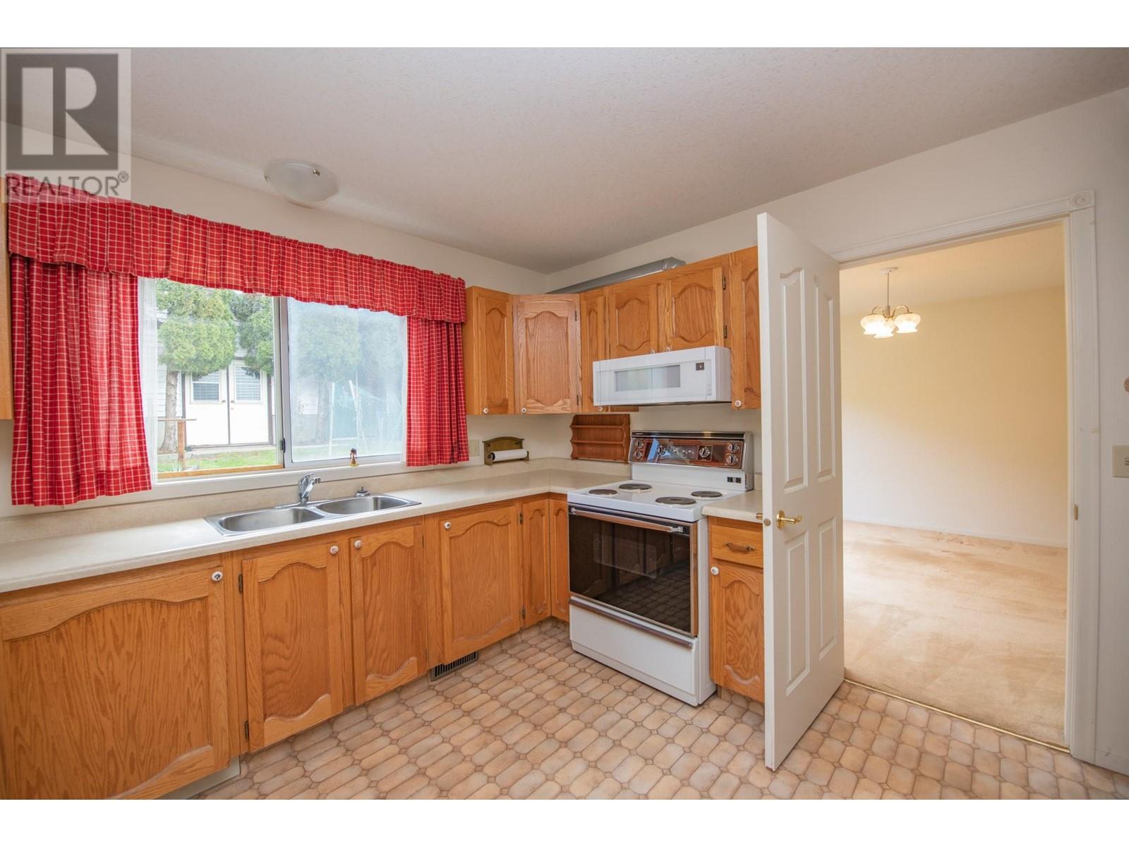 8153 Okanagan Landing Road, Vernon, British Columbia  V1H 1J4 - Photo 17 - 10345748