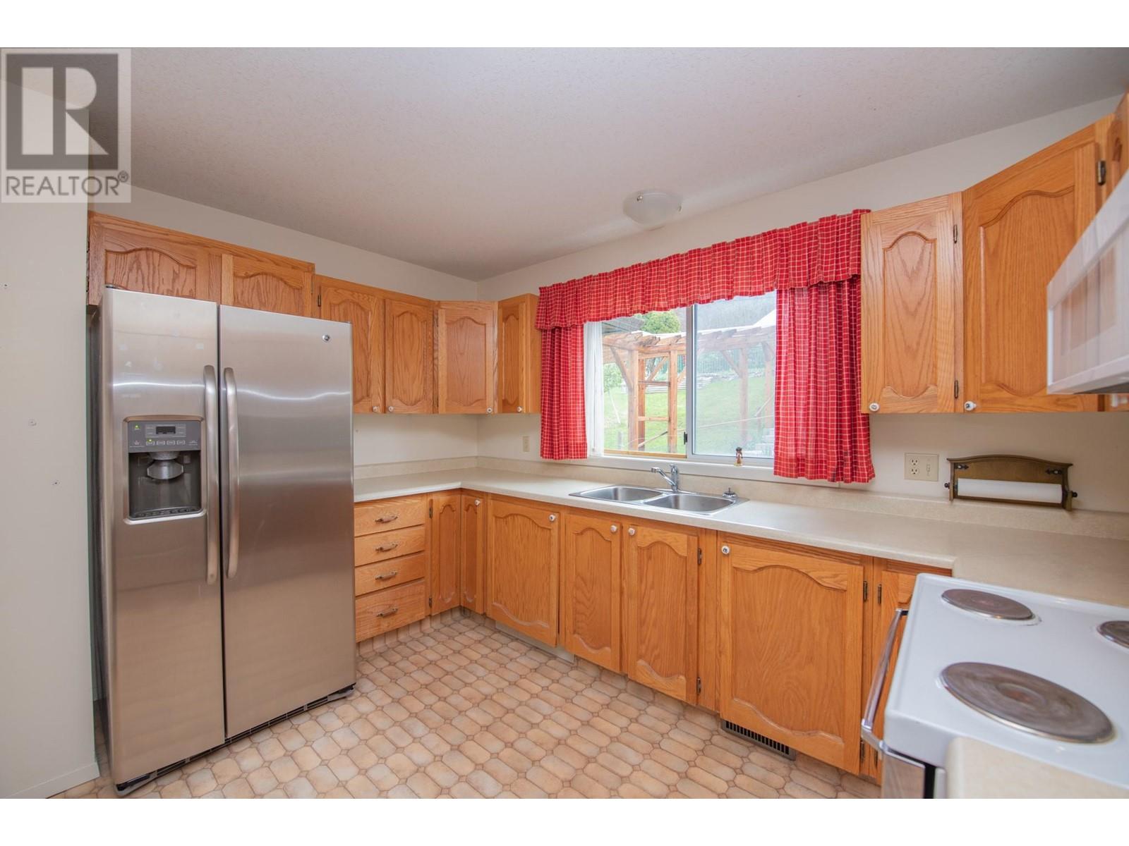 8153 Okanagan Landing Road, Vernon, British Columbia  V1H 1J4 - Photo 18 - 10345748
