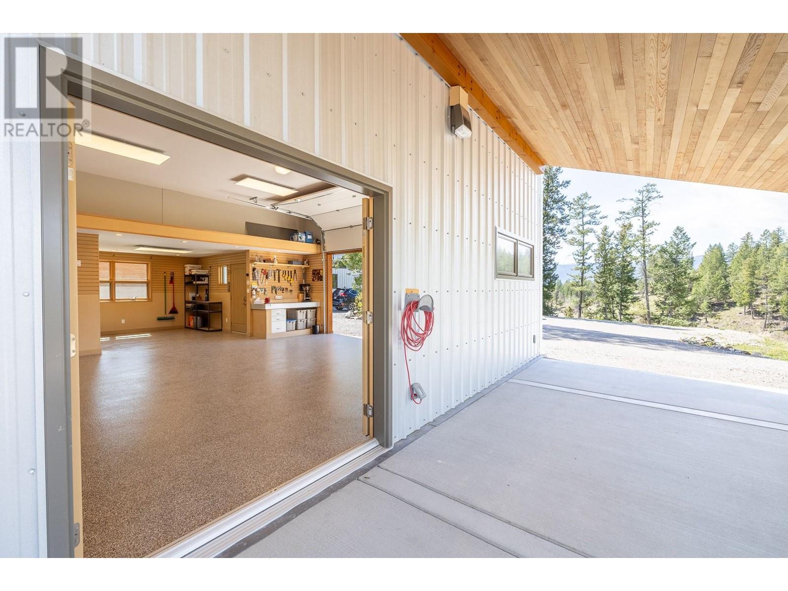 2400 Kootenay Rd No 3 Road Unit# 4, Invermere, British Columbia  V0B 2L2 - Photo 11 - 10345692