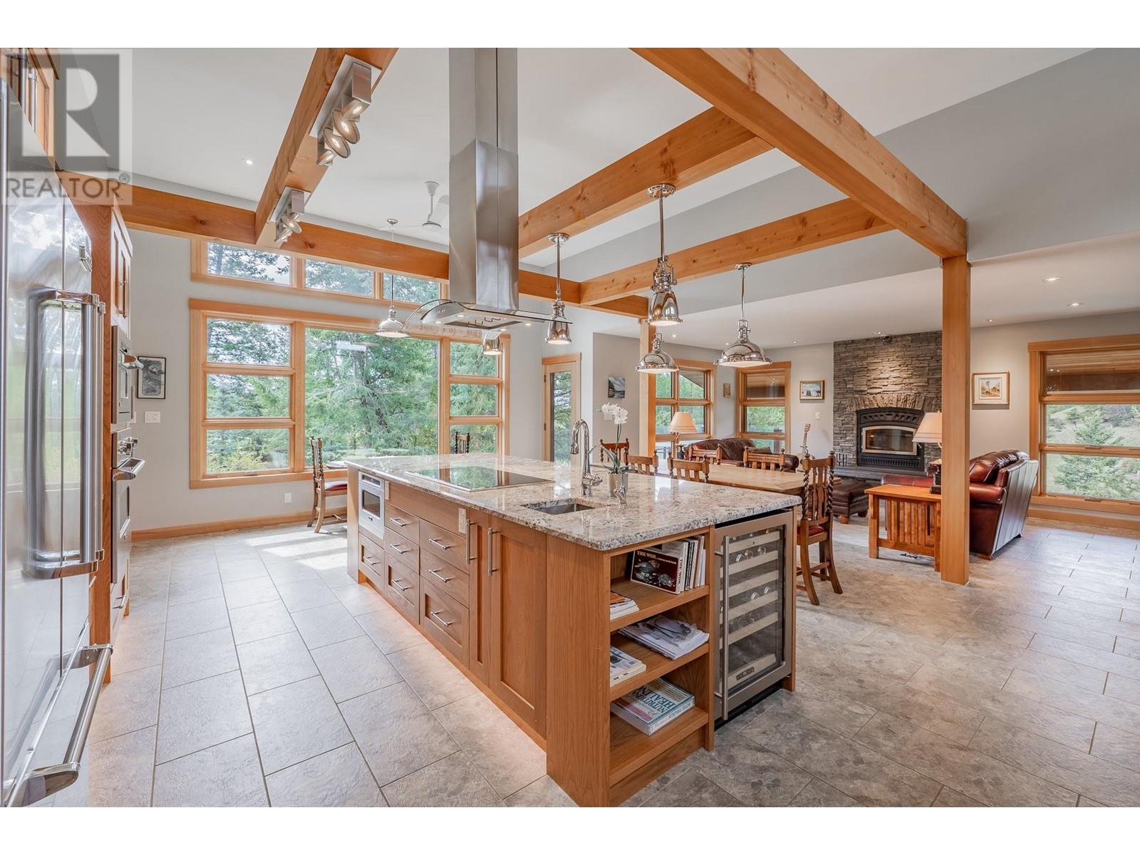 2400 Kootenay Rd No 3 Road Unit# 4, Invermere, British Columbia  V0B 2L2 - Photo 12 - 10345692