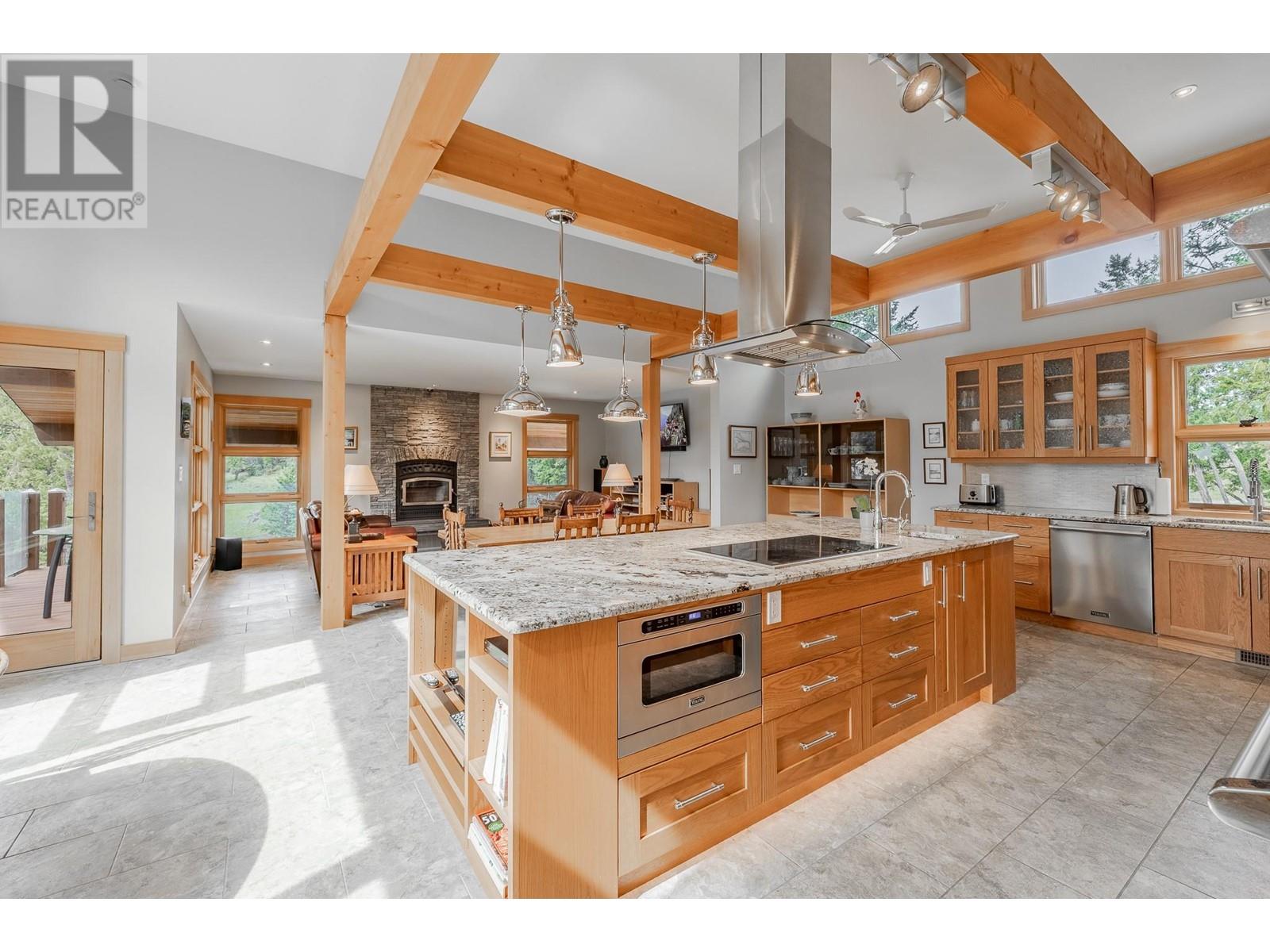 2400 Kootenay Rd No 3 Road Unit# 4, Invermere, British Columbia  V0B 2L2 - Photo 13 - 10345692