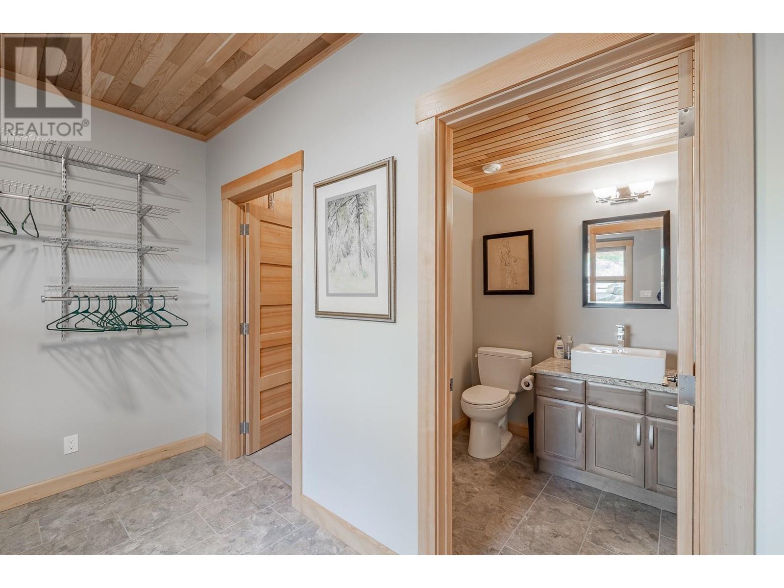 2400 Kootenay Rd No 3 Road Unit# 4, Invermere, British Columbia  V0B 2L2 - Photo 43 - 10345692