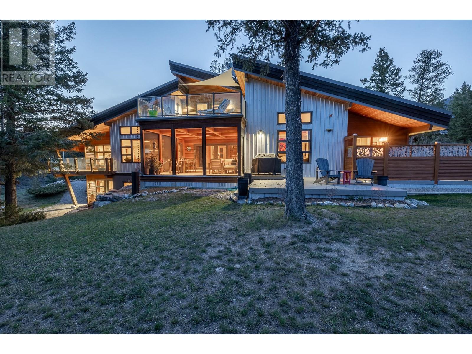 2400 Kootenay Rd No 3 Road Unit# 4, Invermere, British Columbia  V0B 2L2 - Photo 6 - 10345692