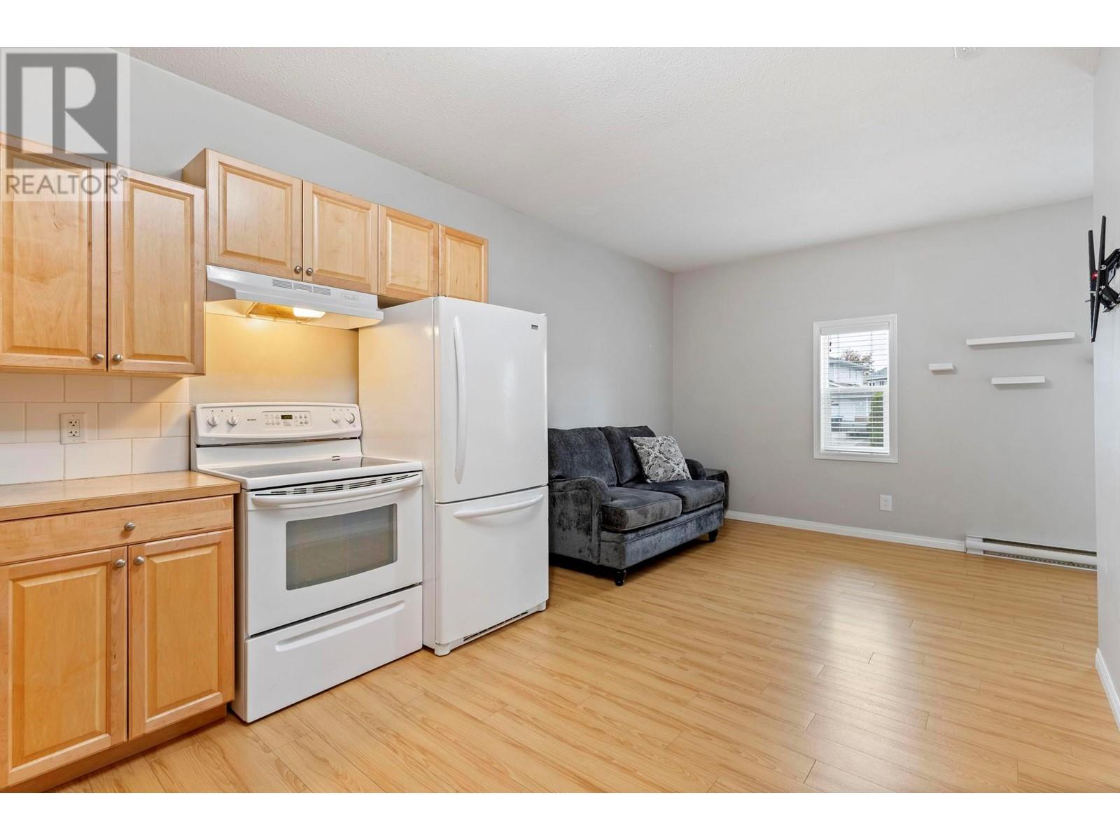 2049 Aster Road, Kelowna, British Columbia  V1V 1P4 - Photo 27 - 10345302