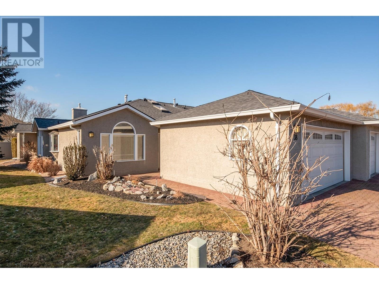 1020 Lanfranco Road Unit# 38, Kelowna, British Columbia  V1W 3W6 - Photo 2 - 10345662